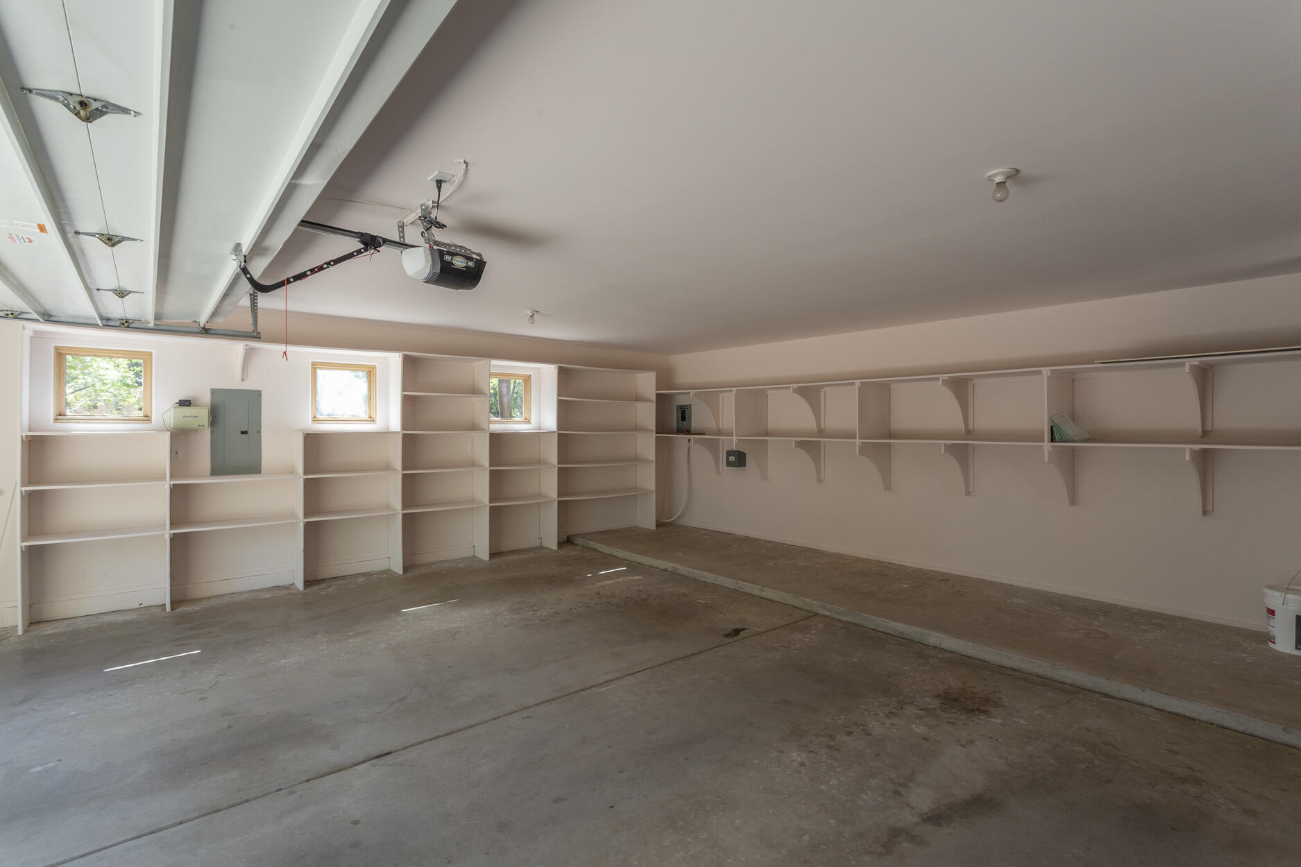 Photo 4 — 3312 Don Quixote Drive NW
