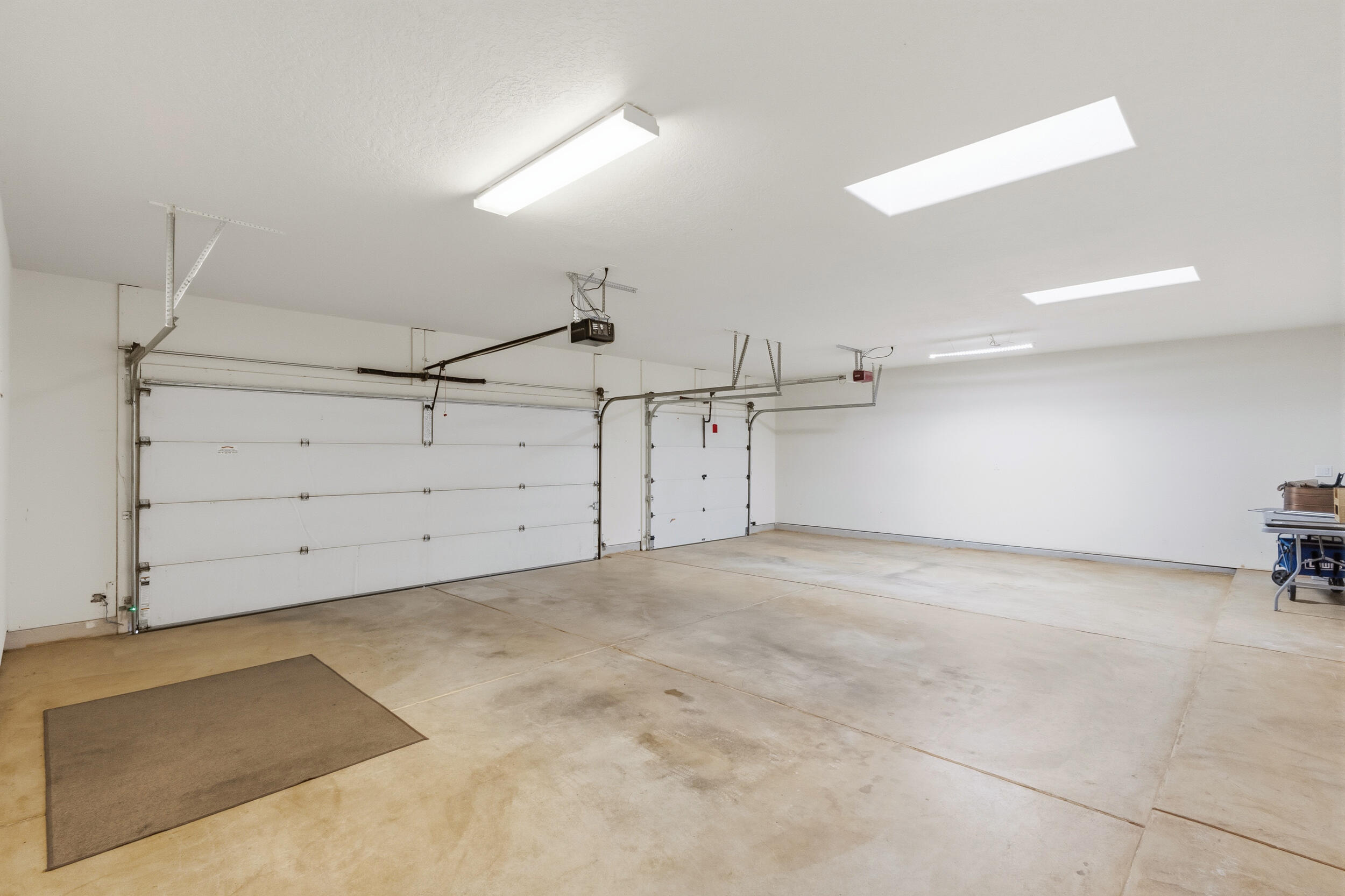 Photo 15 — 112 Thanes Way