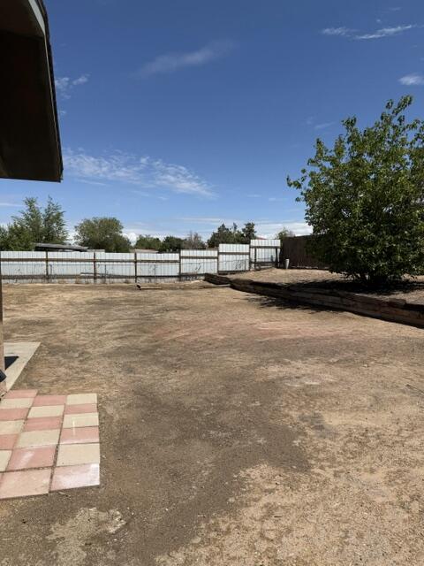 Photo 2 — 824 GALLAHAD Street SW