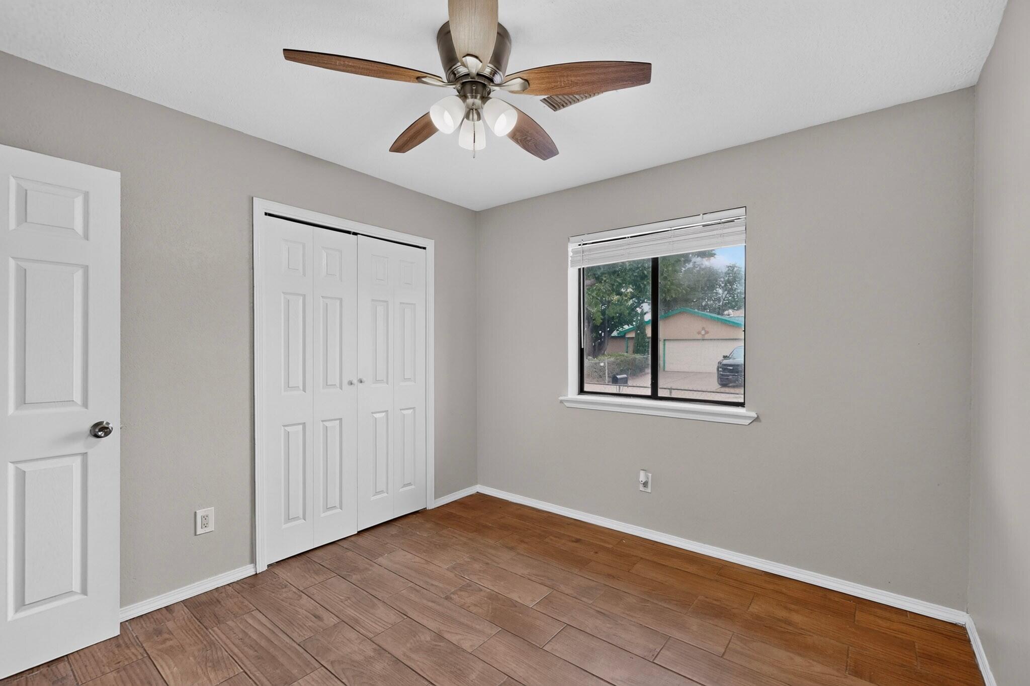 Photo 18 — 824 GALLAHAD Street SW