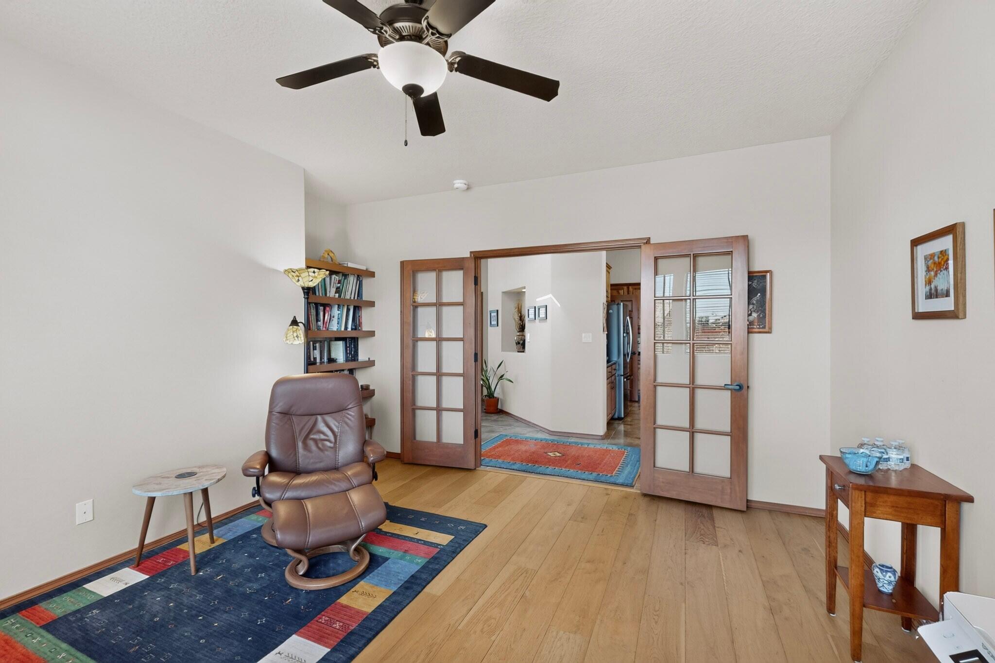 Photo 13 — 400 Holt Court NE