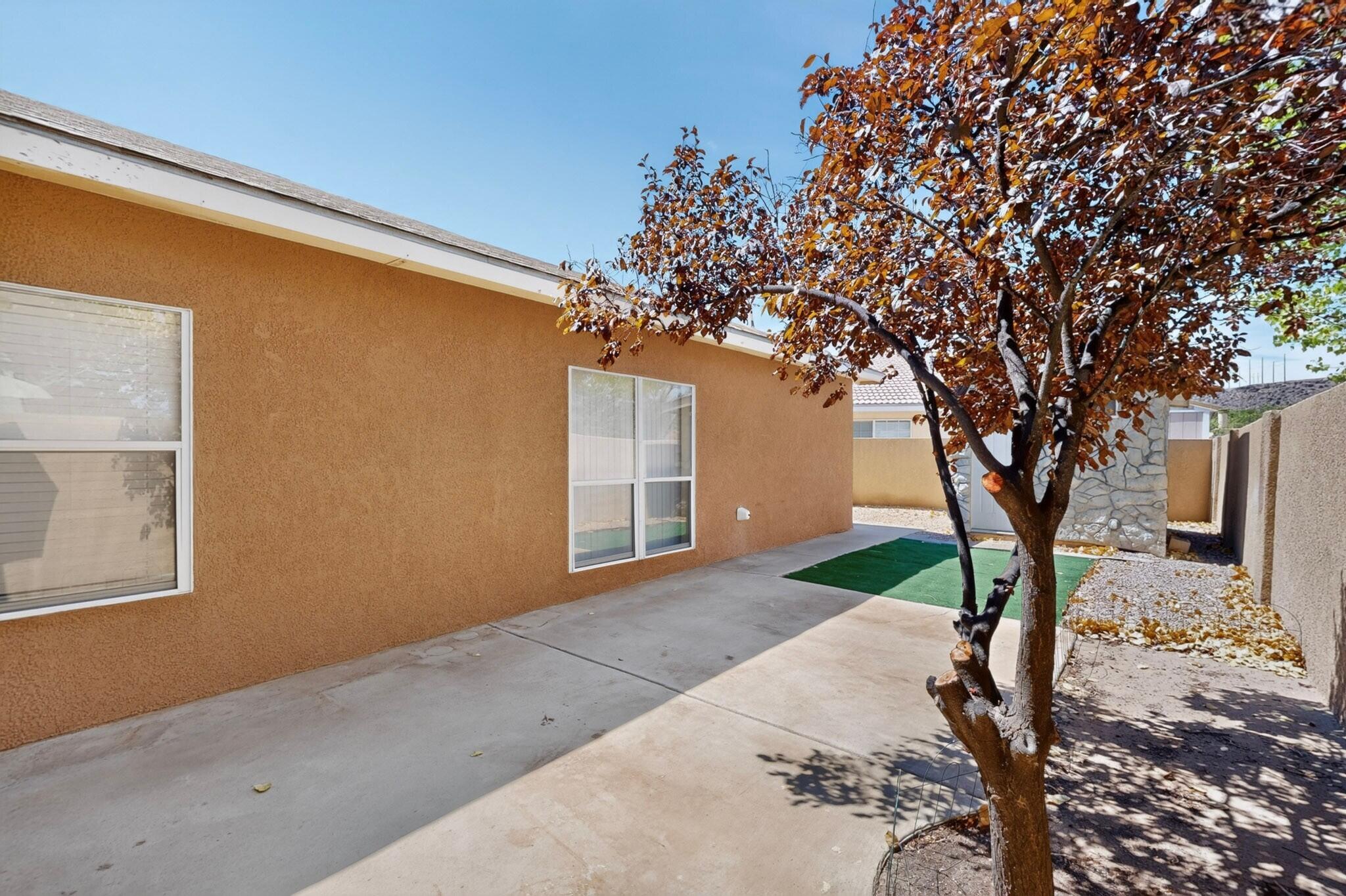 Photo 10 — 6619 Tierra Prieta Avenue NW