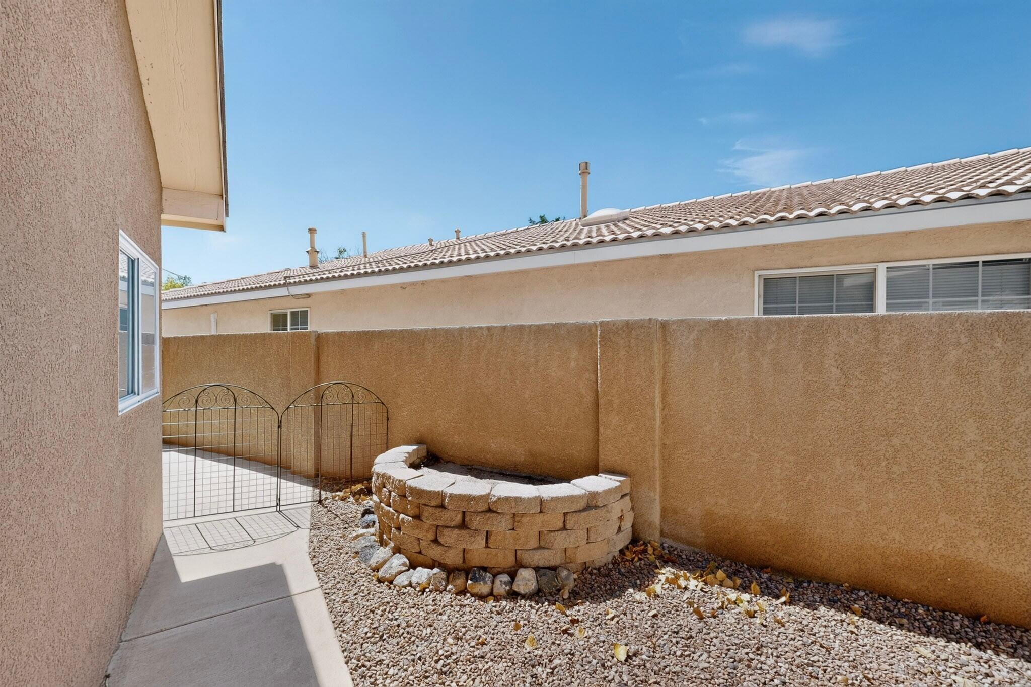 Photo 9 — 6619 Tierra Prieta Avenue NW