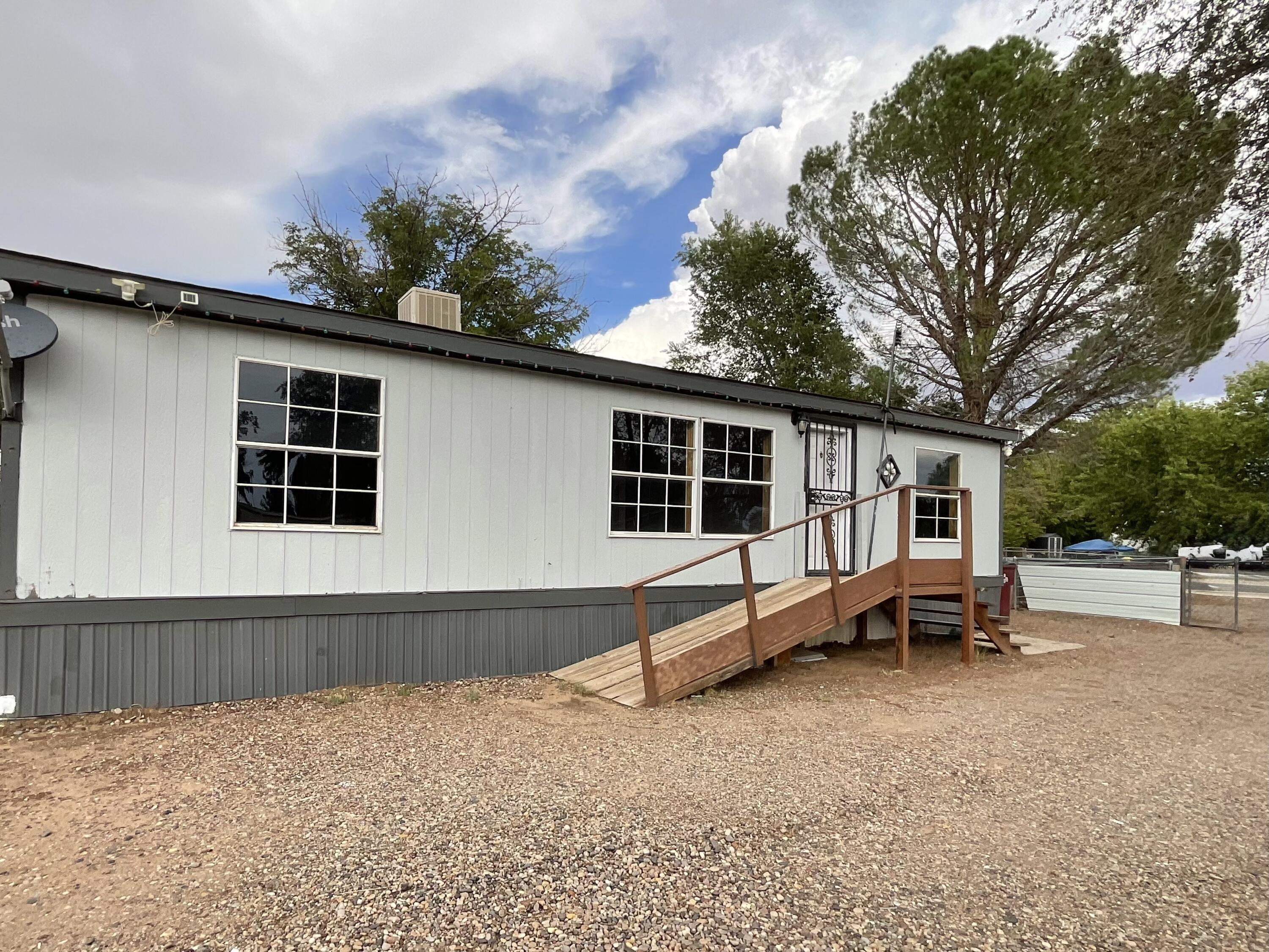 125 Al Seery Drive, Belen, NM 87002
