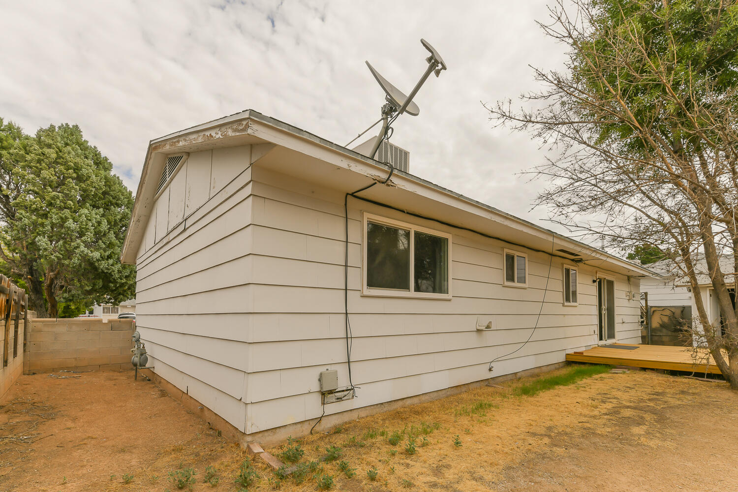 Photo 8 — 4312 Hendrix Road NE