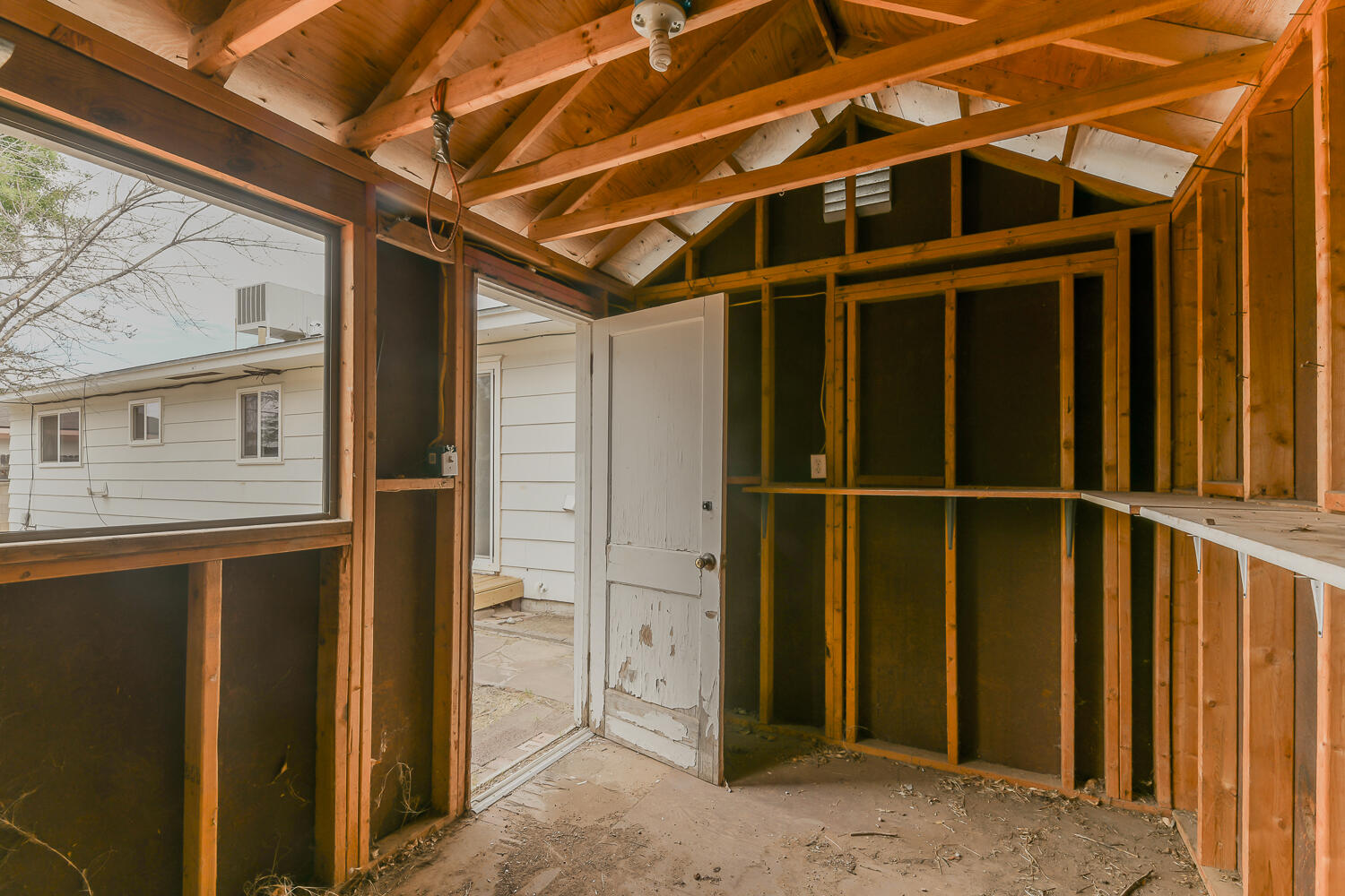 Photo 4 — 4312 Hendrix Road NE