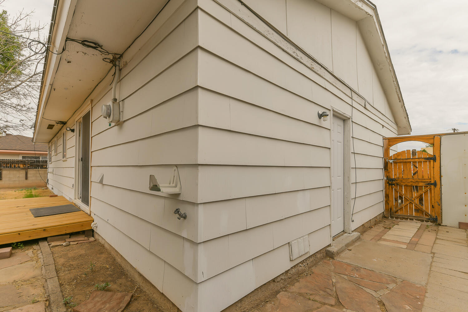 Photo 3 — 4312 Hendrix Road NE
