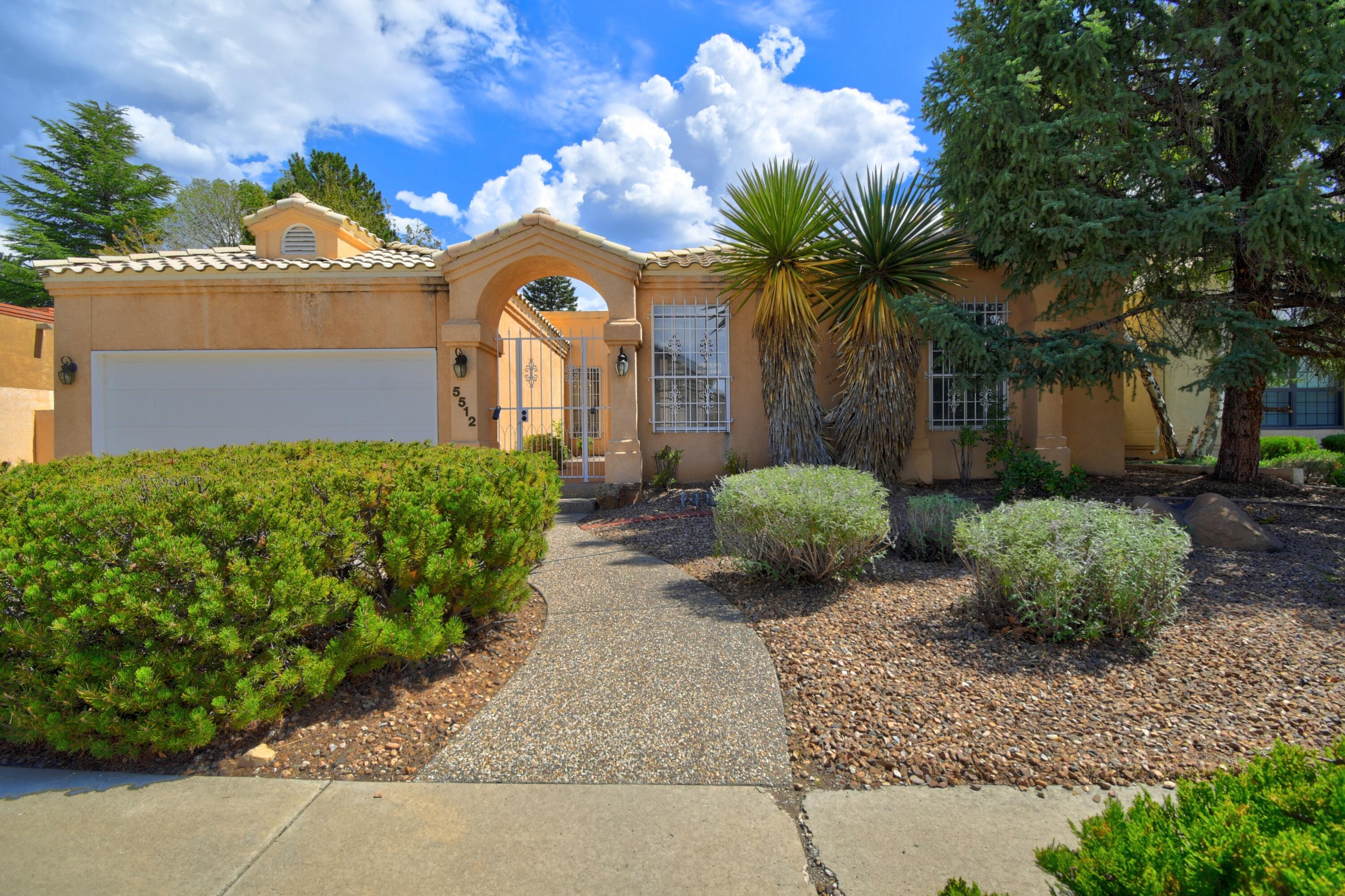5512 Avenida Cuesta NE