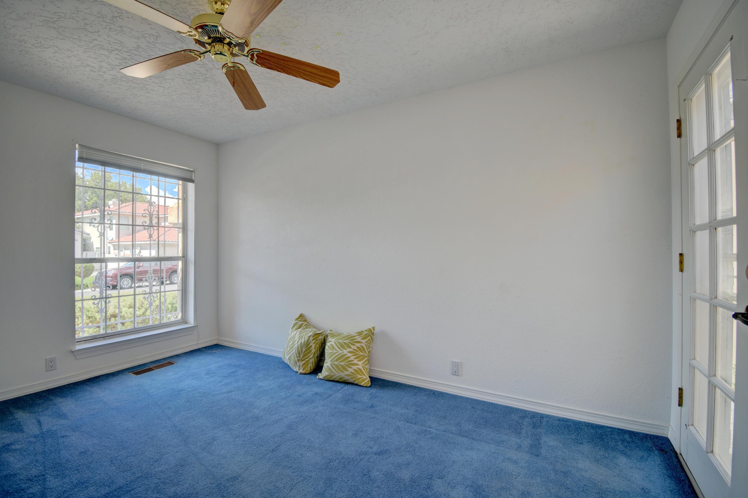 Photo 12 — 5512 Avenida Cuesta NE
