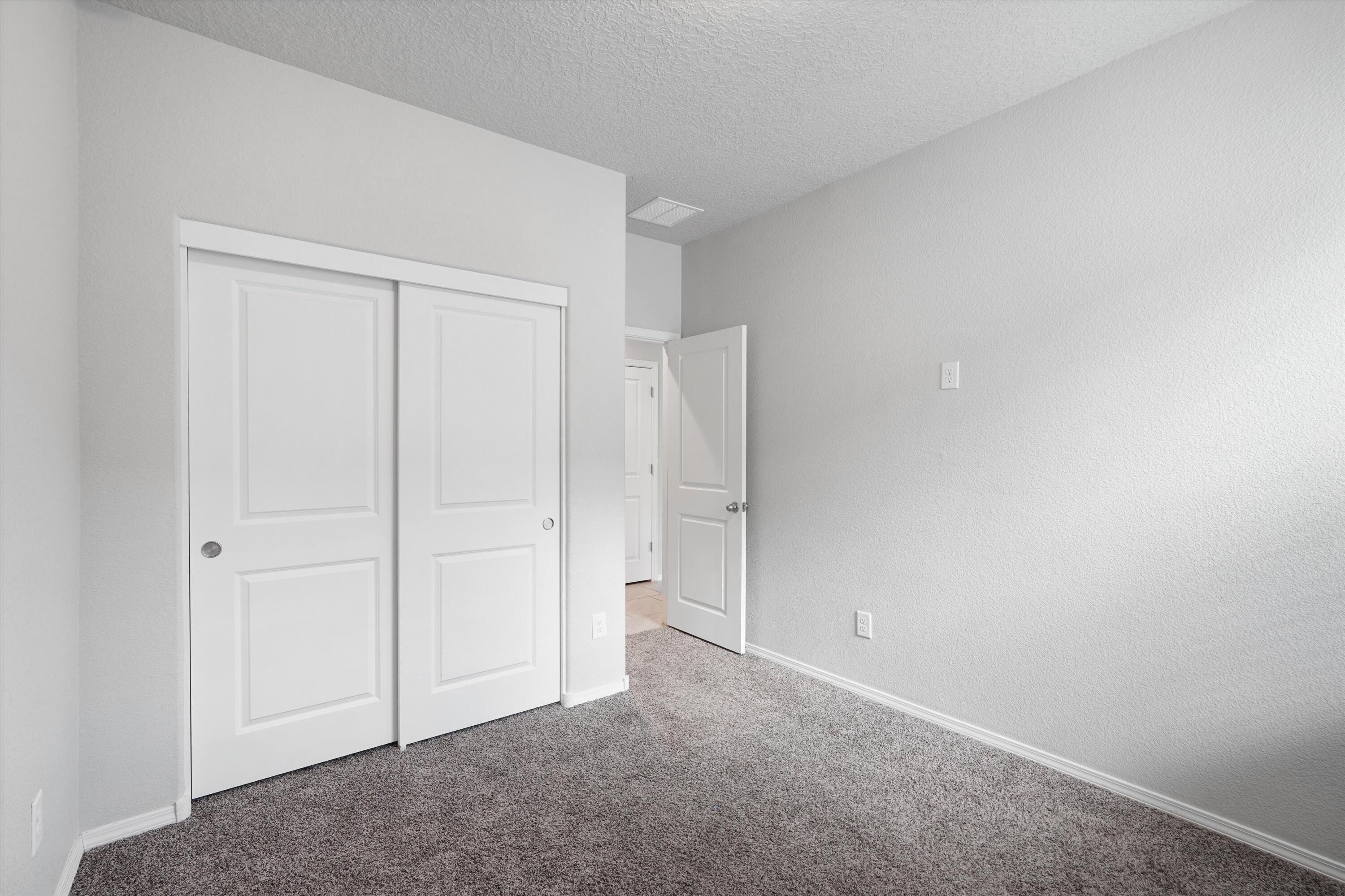 Photo 17 — 3250 Berkshire Road NE