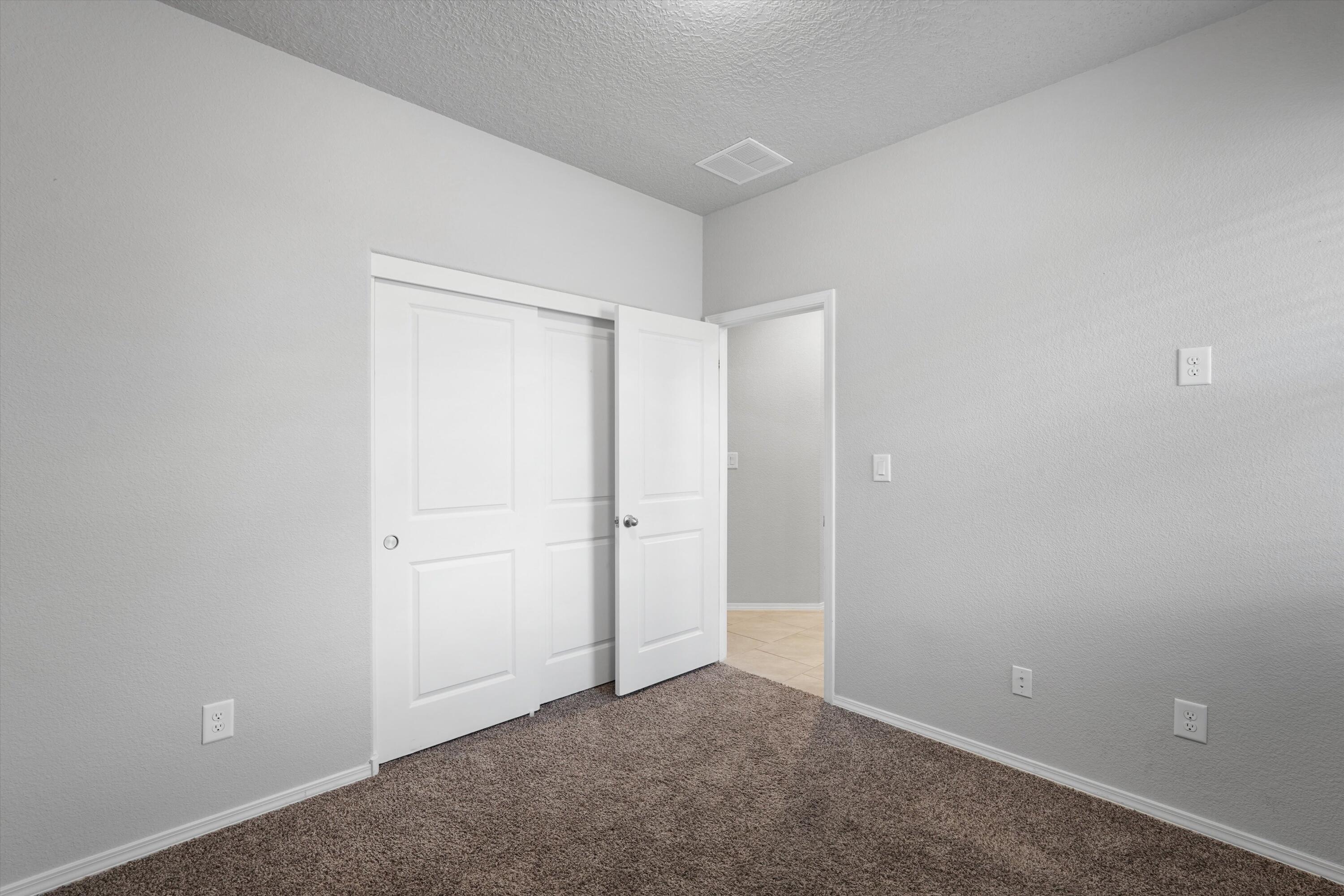 Photo 15 — 3250 Berkshire Road NE