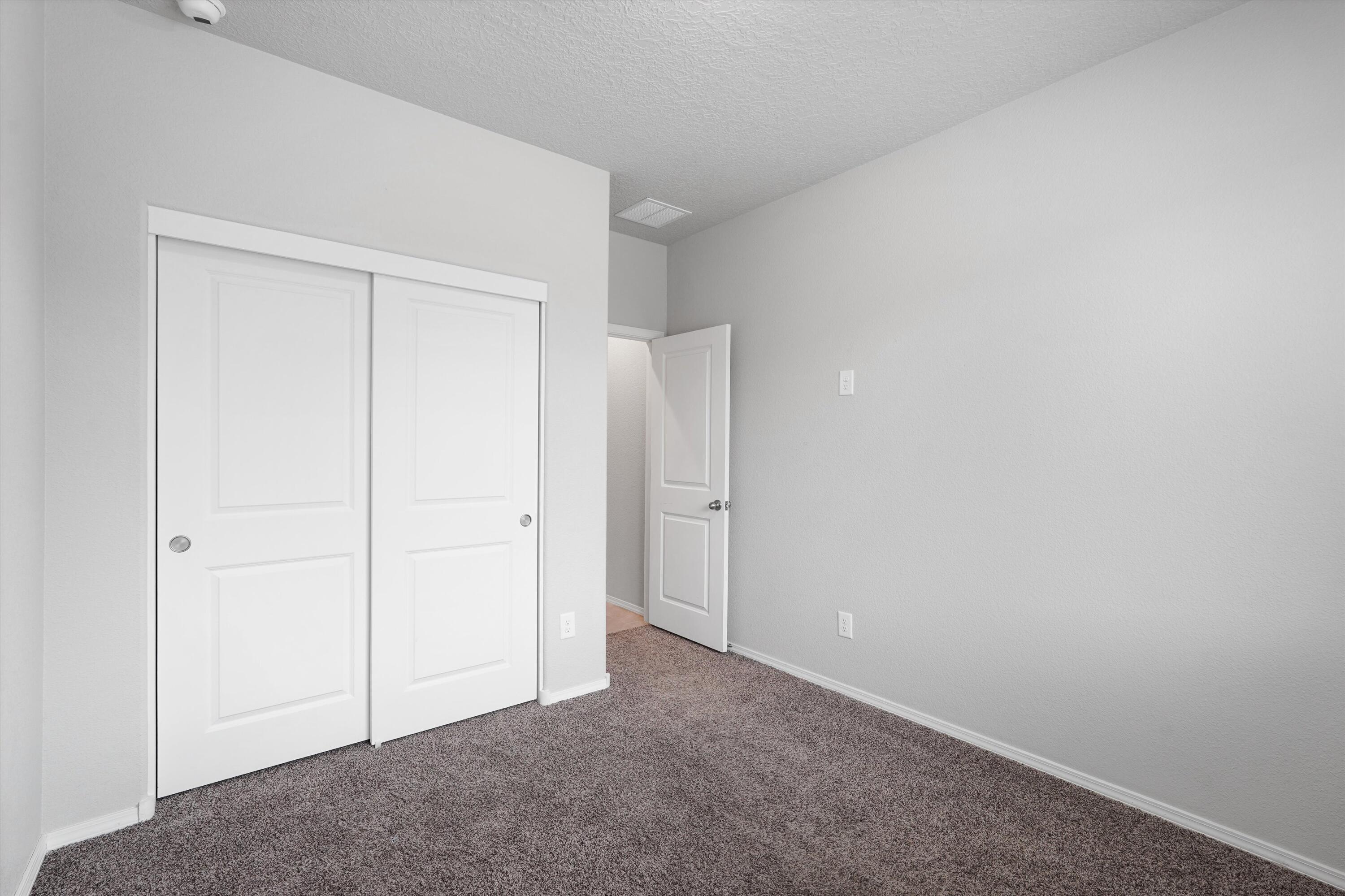 Photo 10 — 3250 Berkshire Road NE