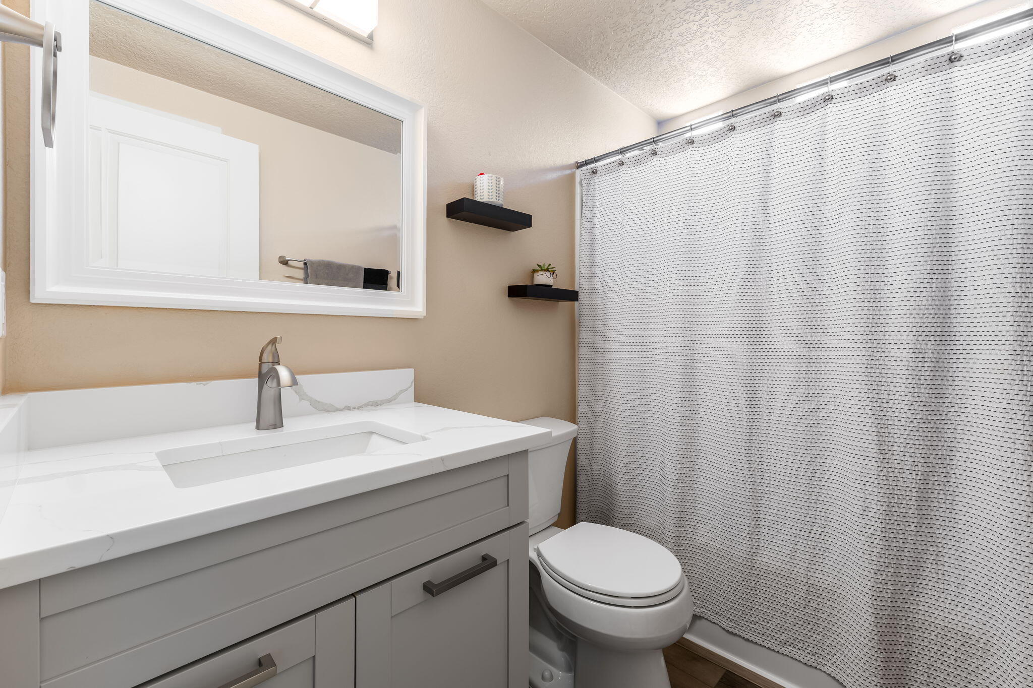 Photo 3 — 11024 Escensia Street NW