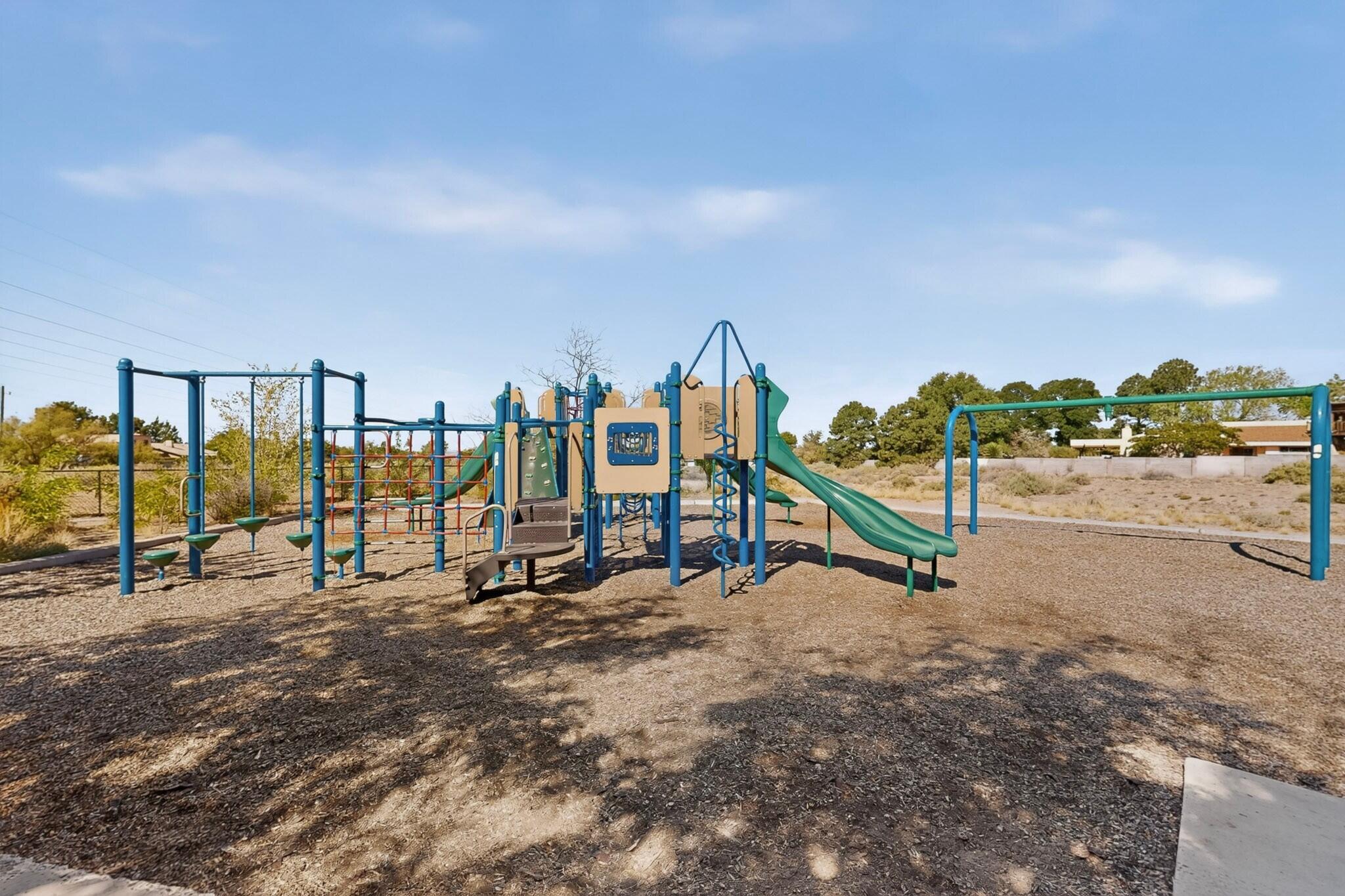 Photo 10 — 8400 Parrot Run Road NE