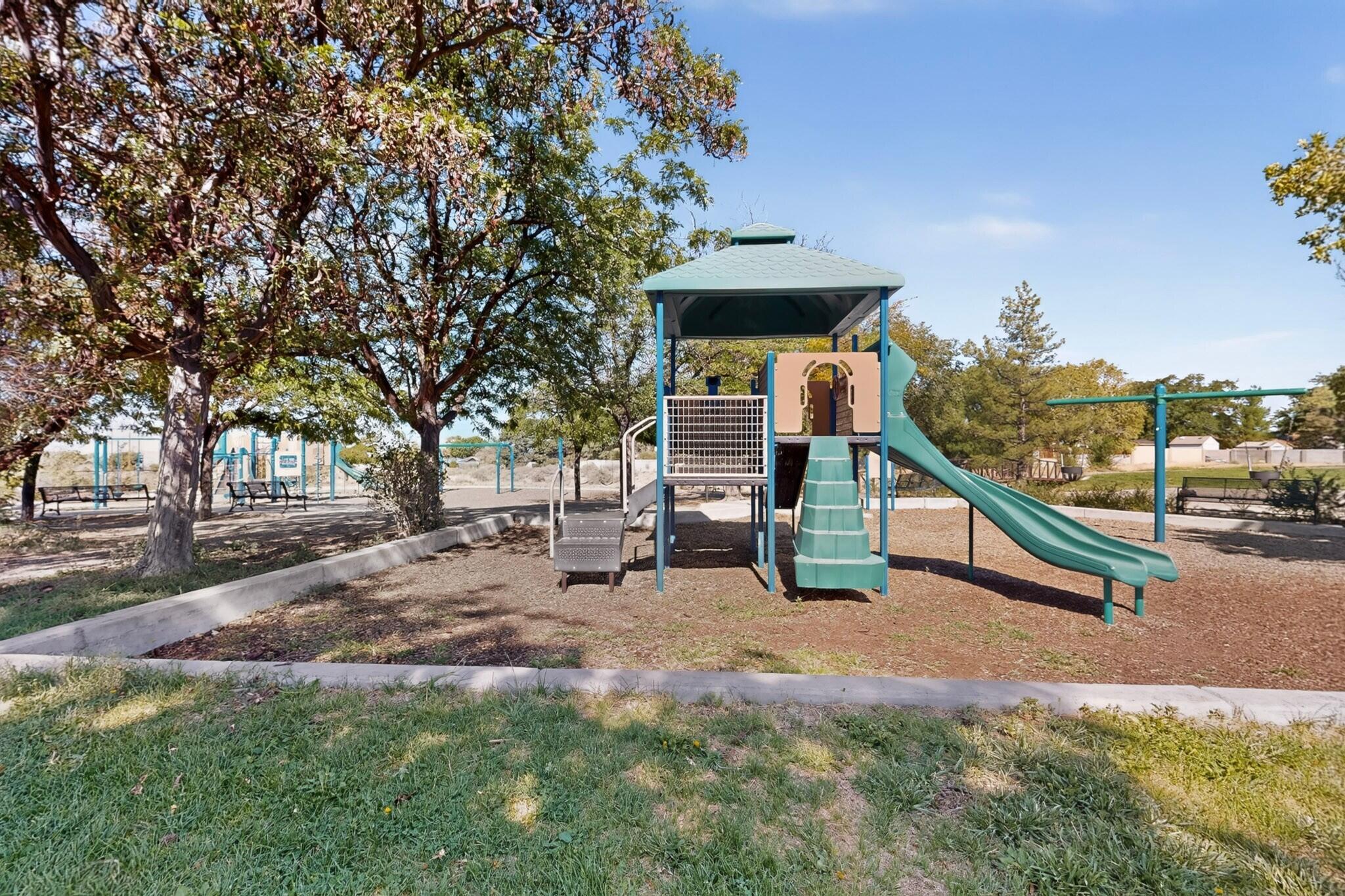 Photo 11 — 8400 Parrot Run Road NE