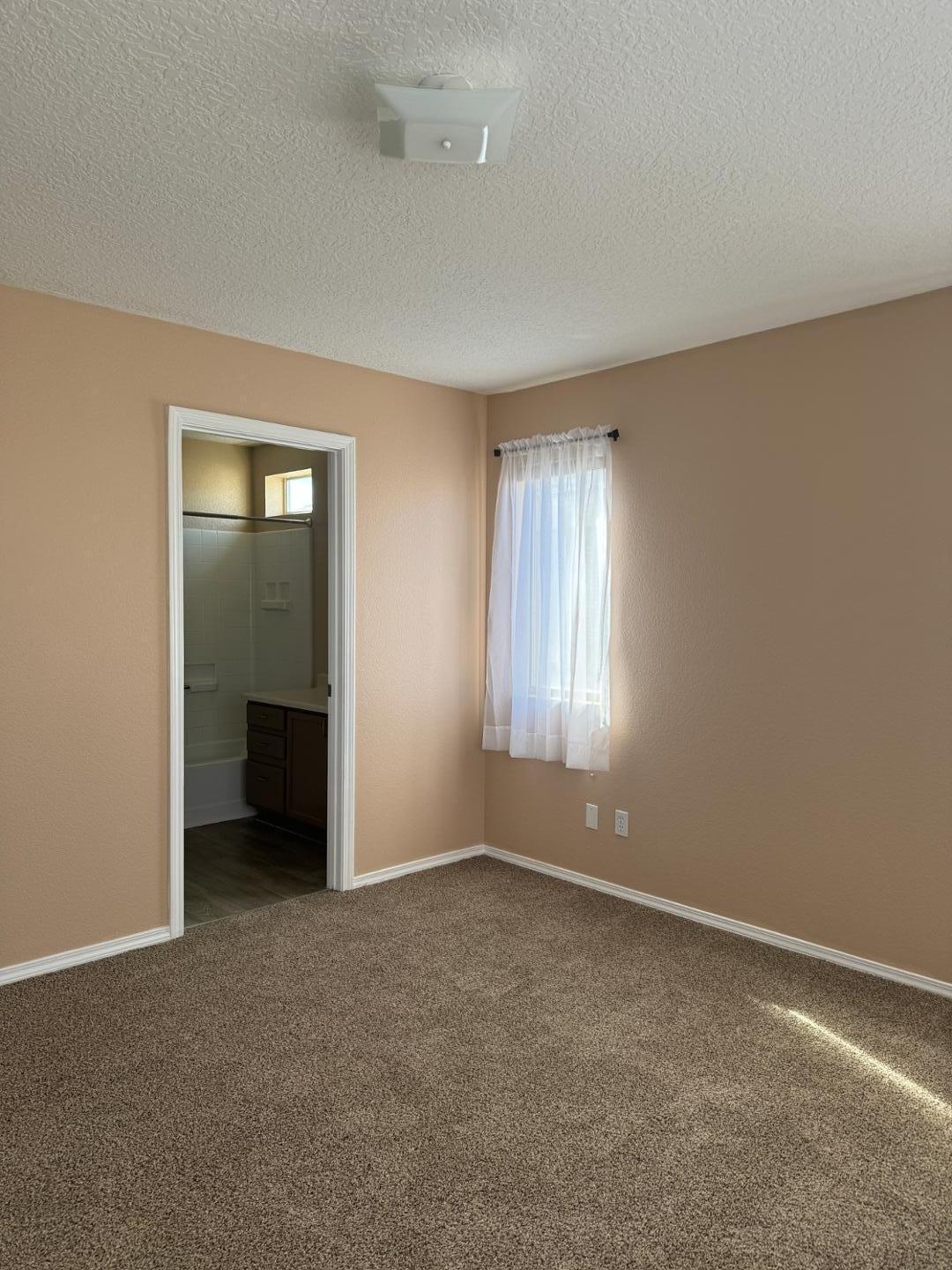 Photo 2 — 10920 Tomatillo Lane SE
