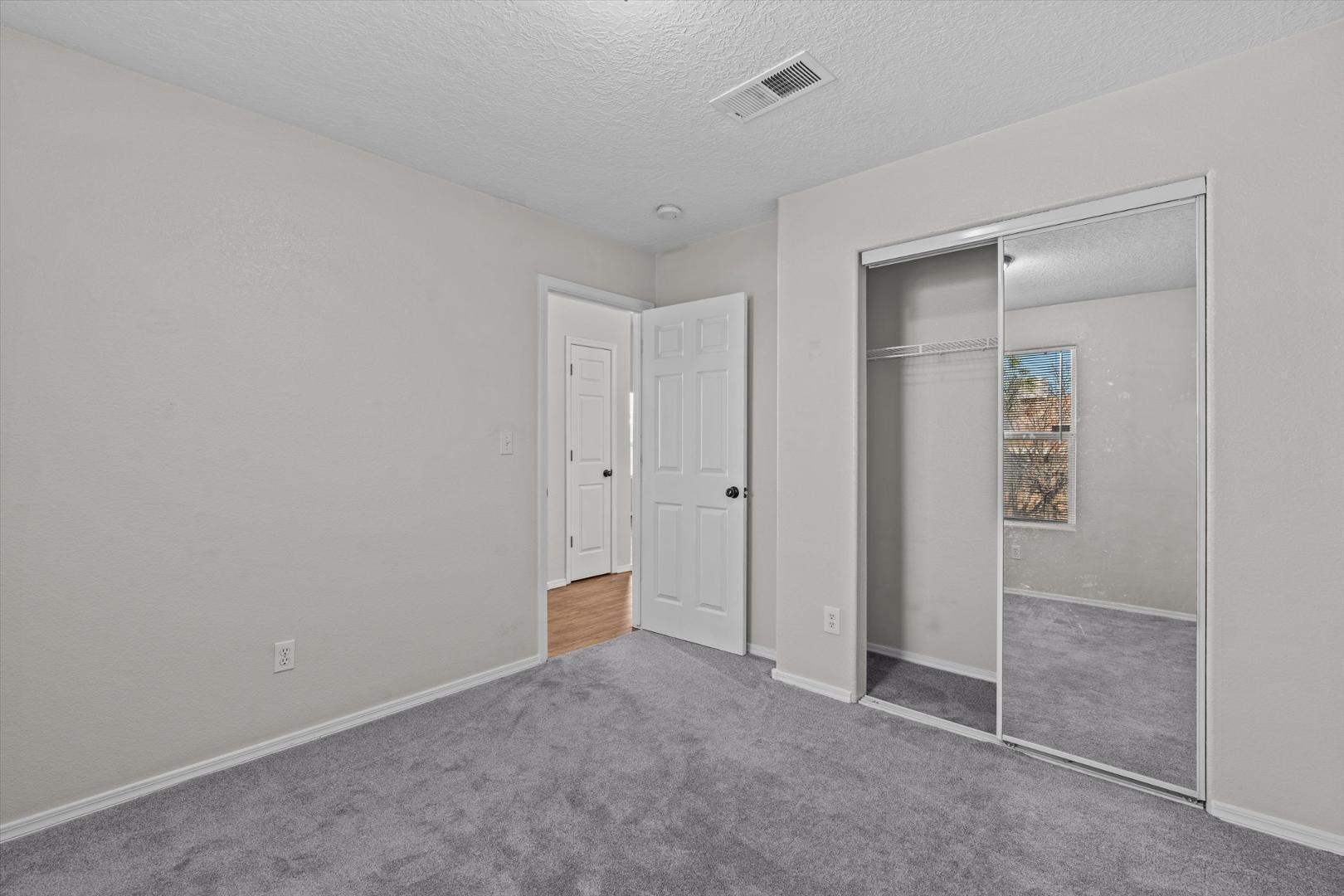 Photo 4 — 8415 Cedarcroft Road NW