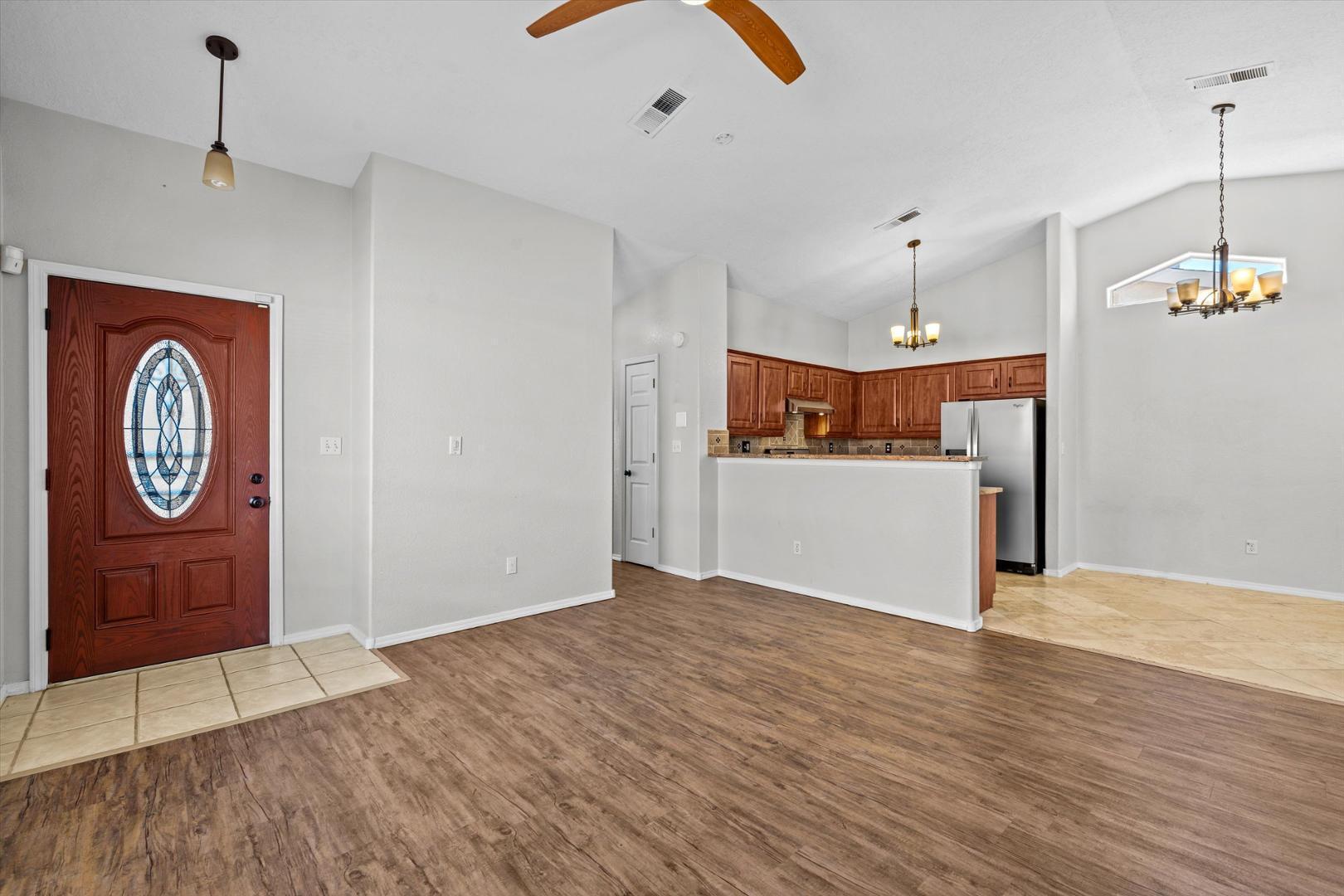 Photo 18 — 8415 Cedarcroft Road NW