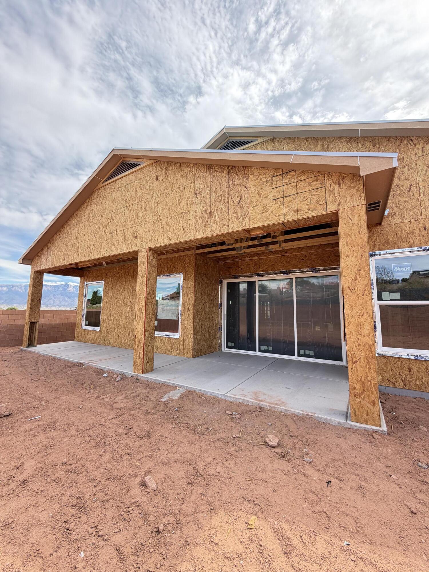 Photo 4 — 7300 Loire Drive NE