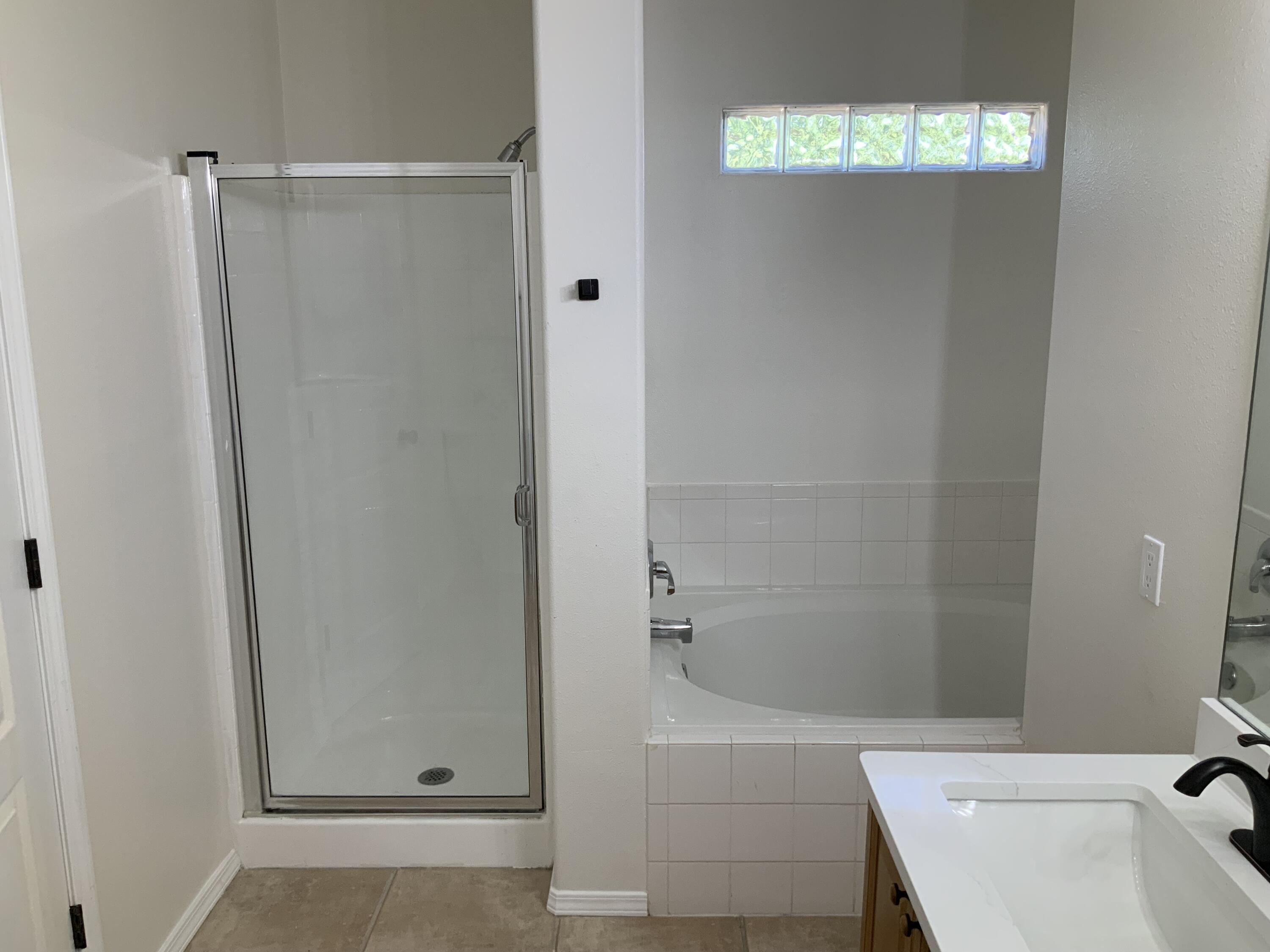 Photo 7 — 9239 Apache Pine Way NE