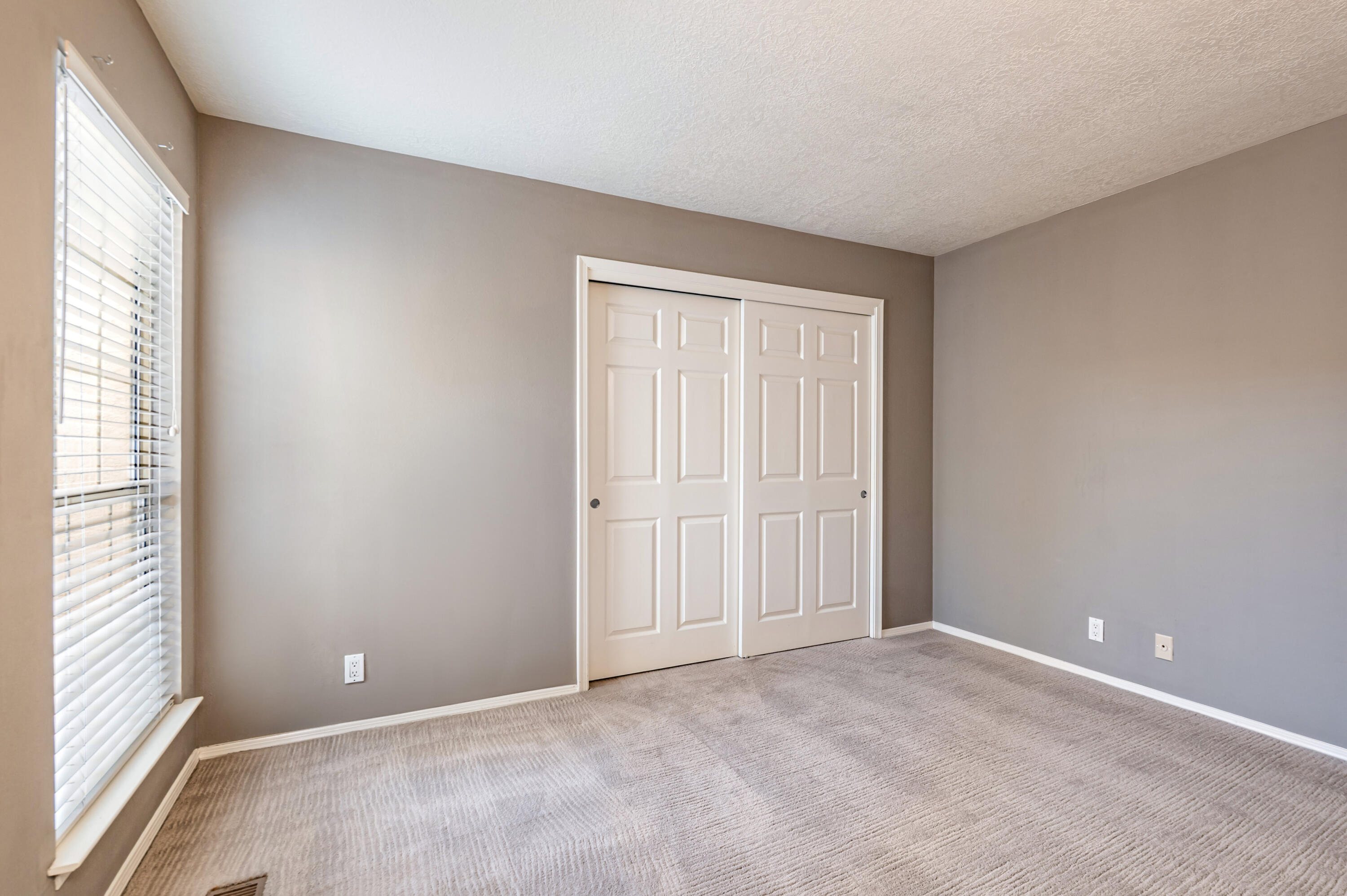 Photo 2 — 7920 Woodwind Drive NE