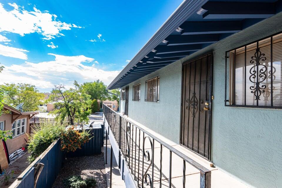 Photo 8 — 206 Princeton Drive SE 5