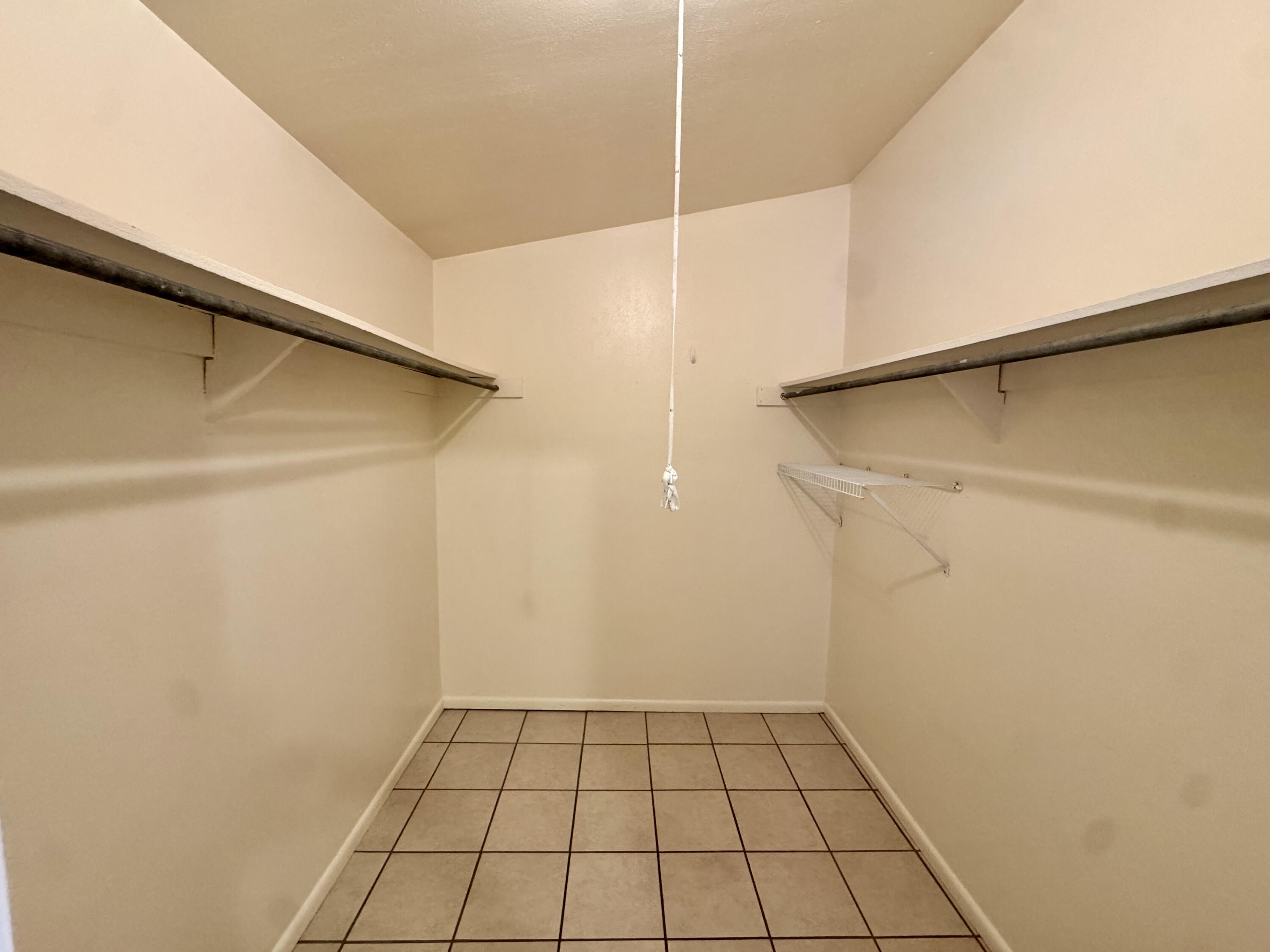 Photo 3 — 206 Princeton Drive SE 5