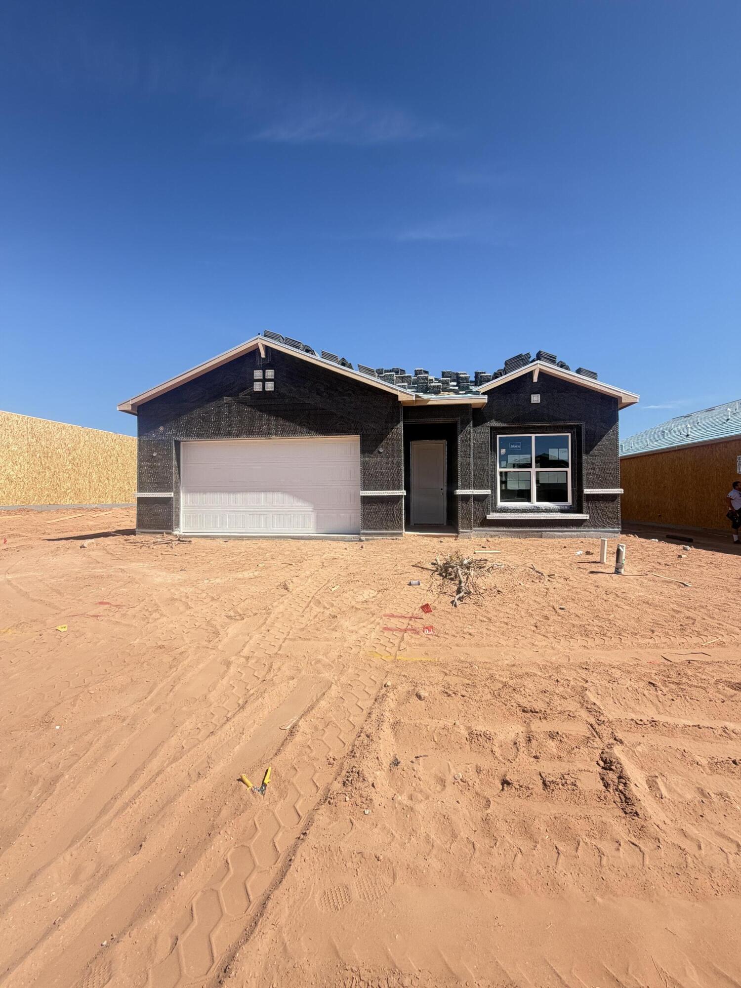 Photo 3 — 7296 Loire Drive NE