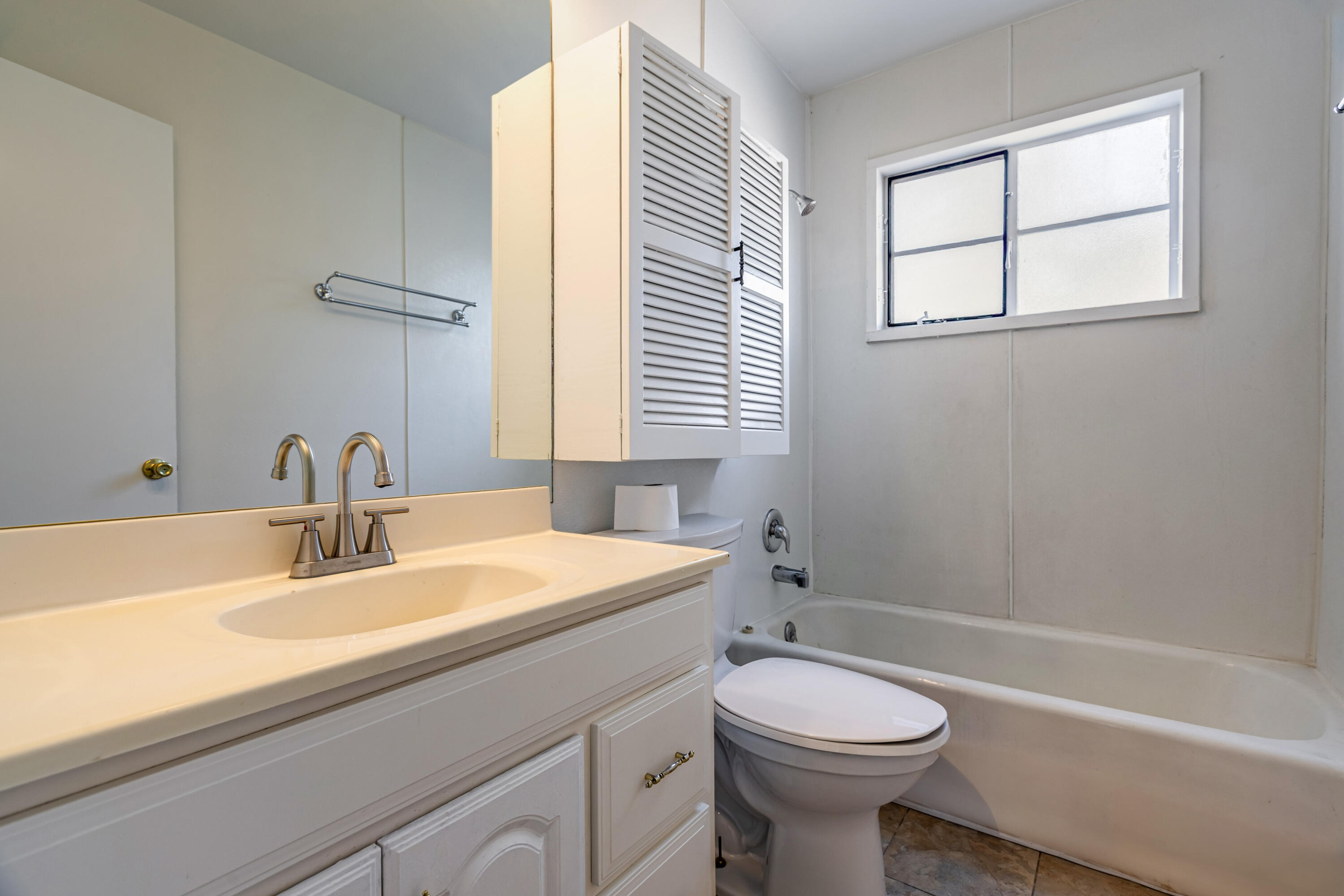 Photo 16 — 9405 Parsifal Place NE