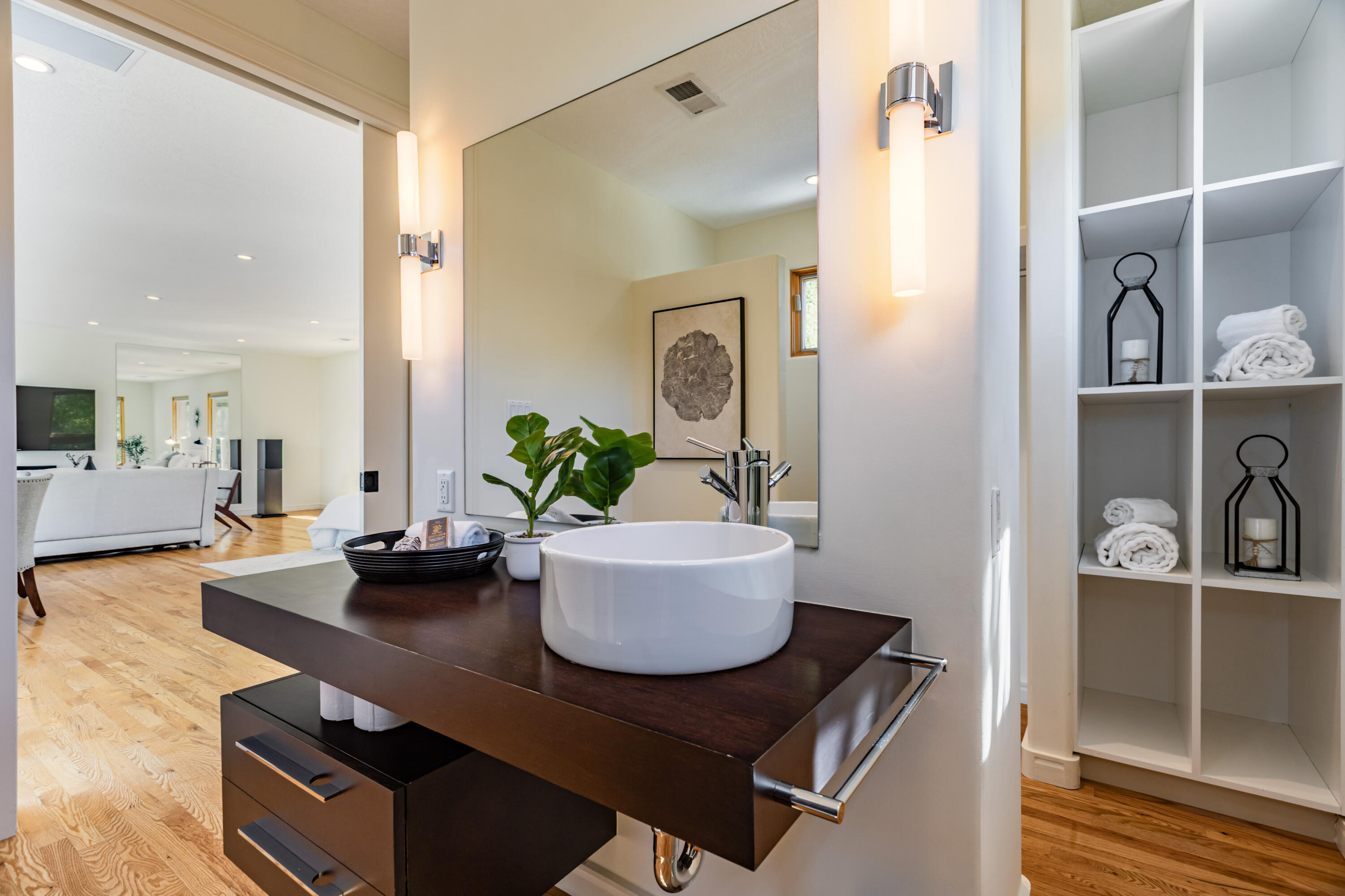 Photo 12 — 1703 Edwardo Y Juanita Court NW