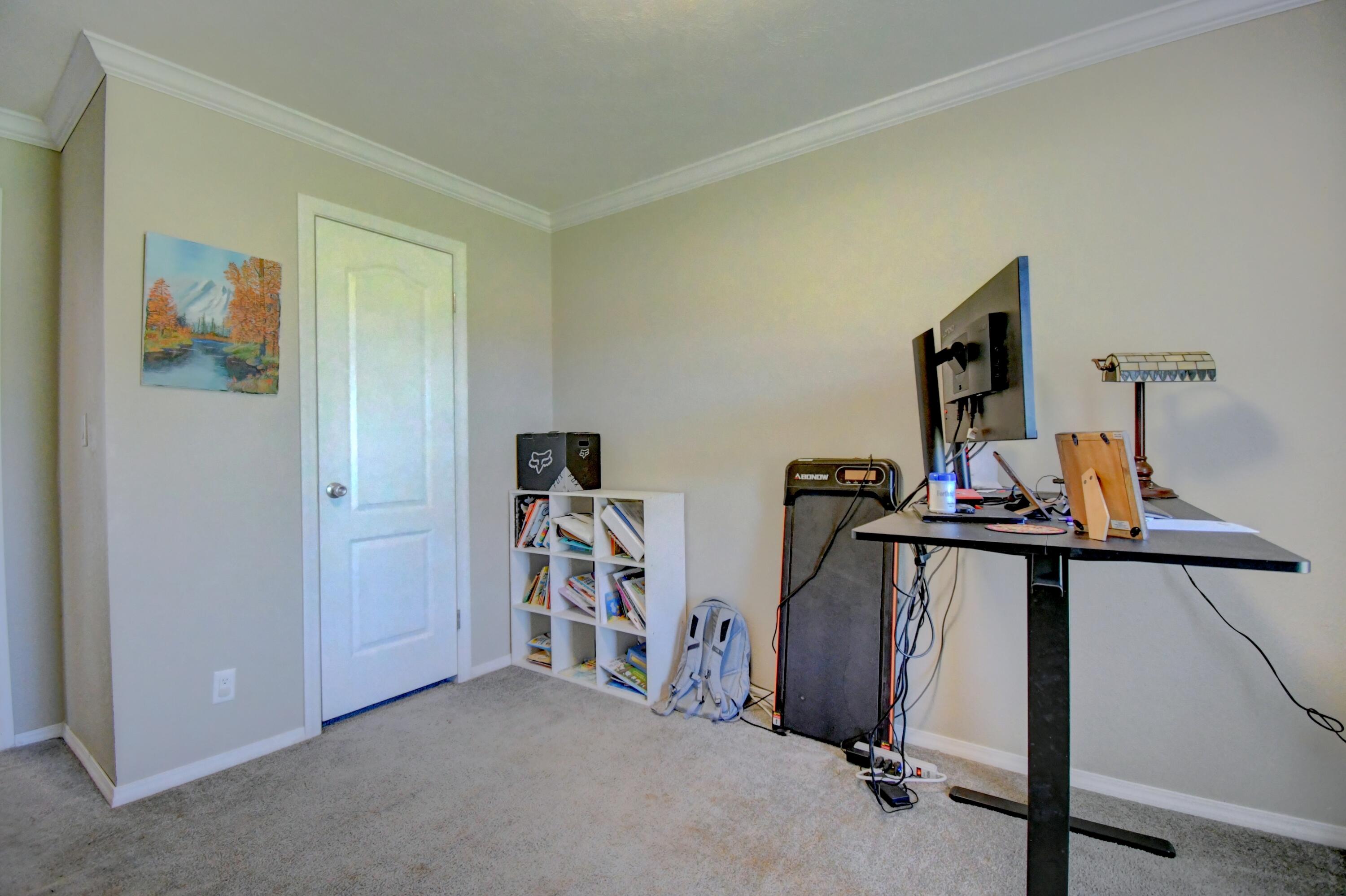 Photo 10 — 54 Acequia Road