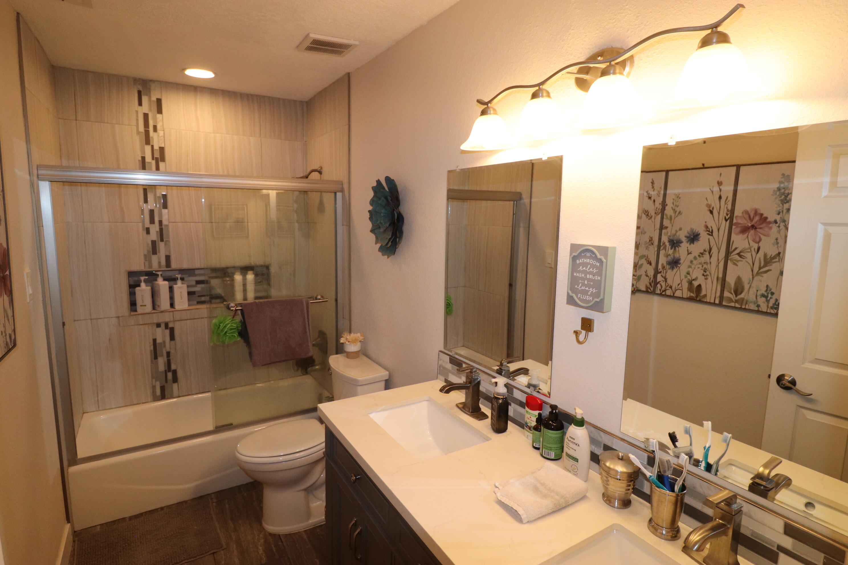Photo 13 — 7043 Clark Hills Drive NE