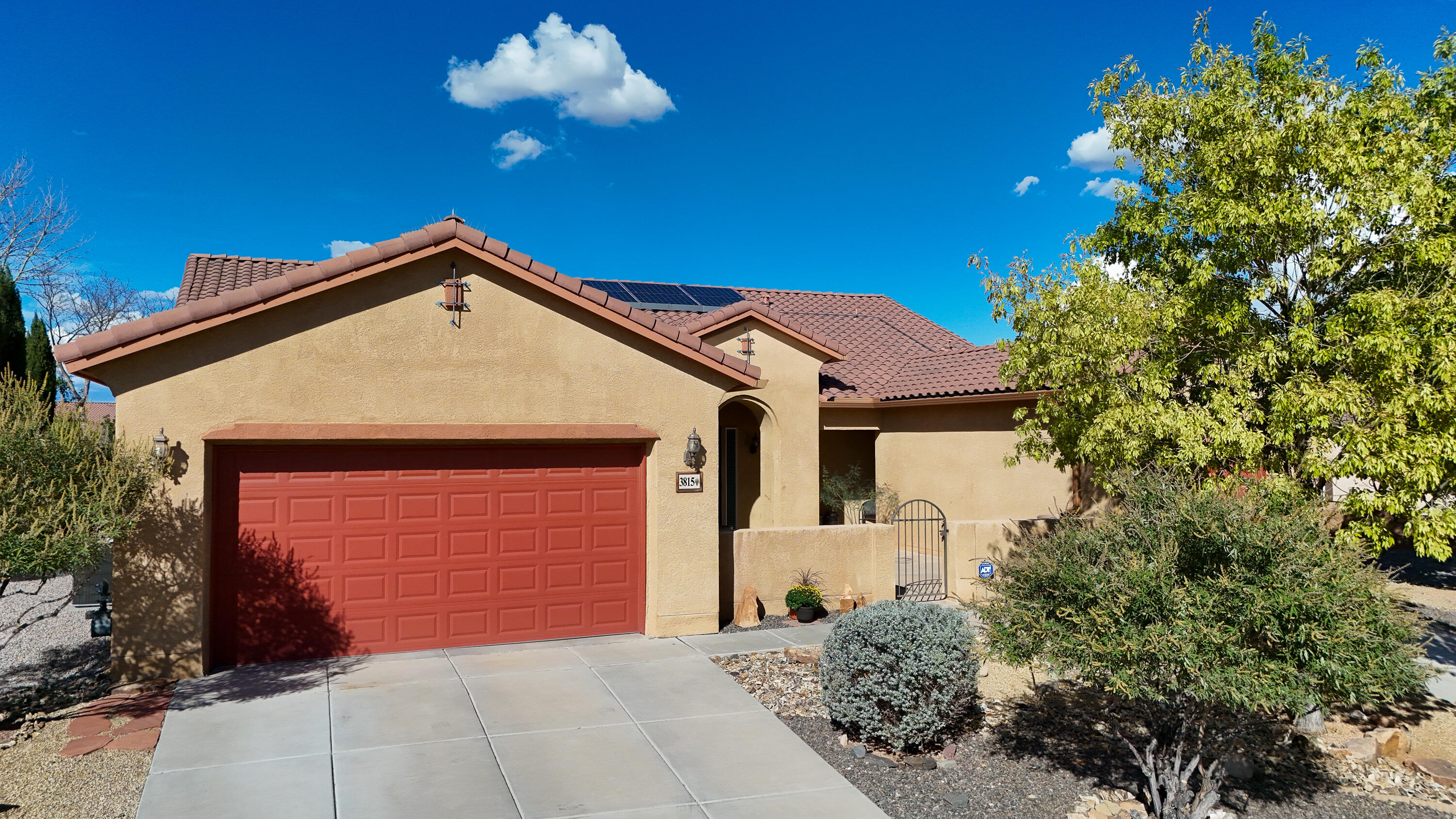 3815 Linda Vista Avenue NE