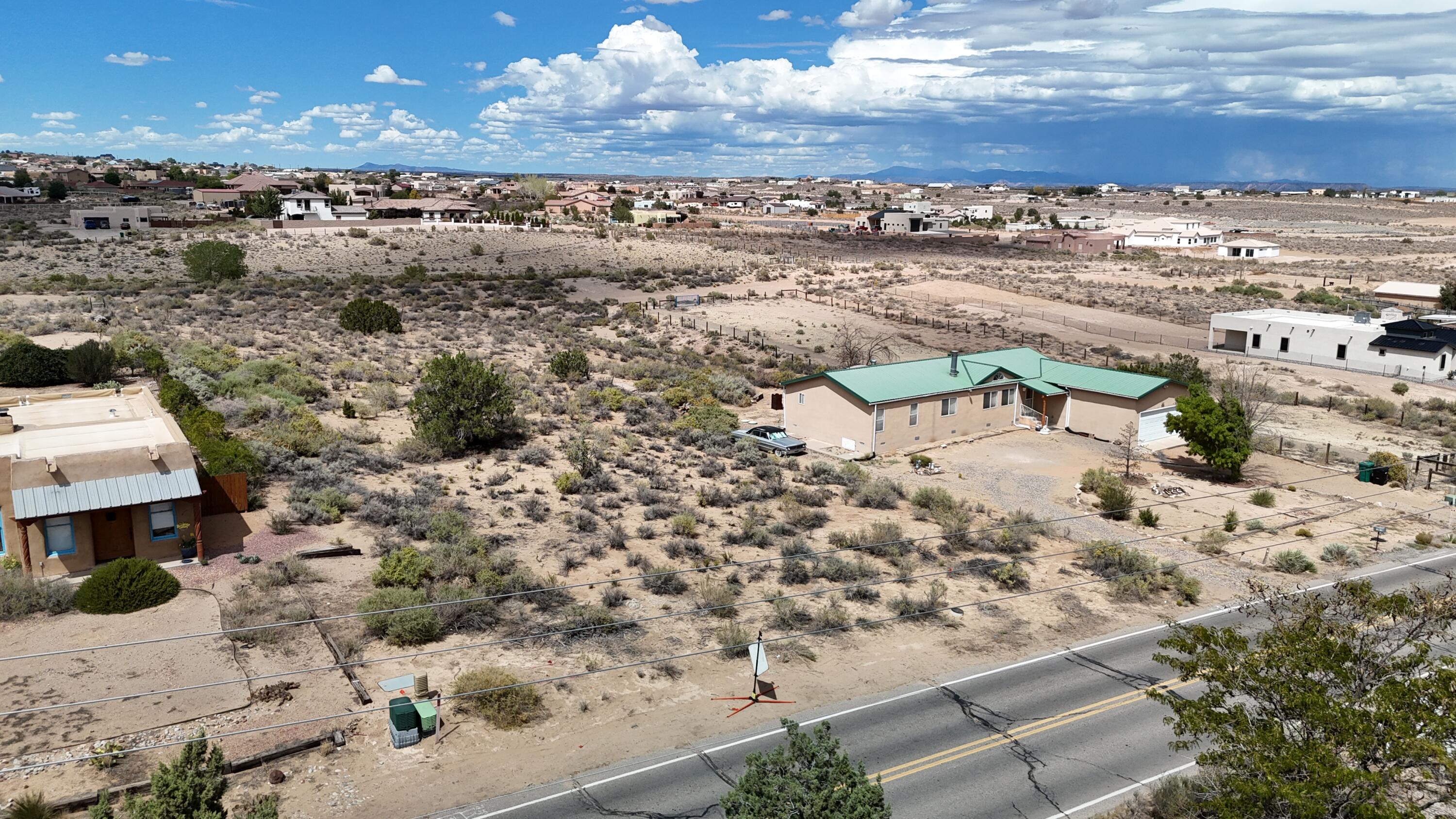 Photo 10 — 1201&1205 Tulip Road SE