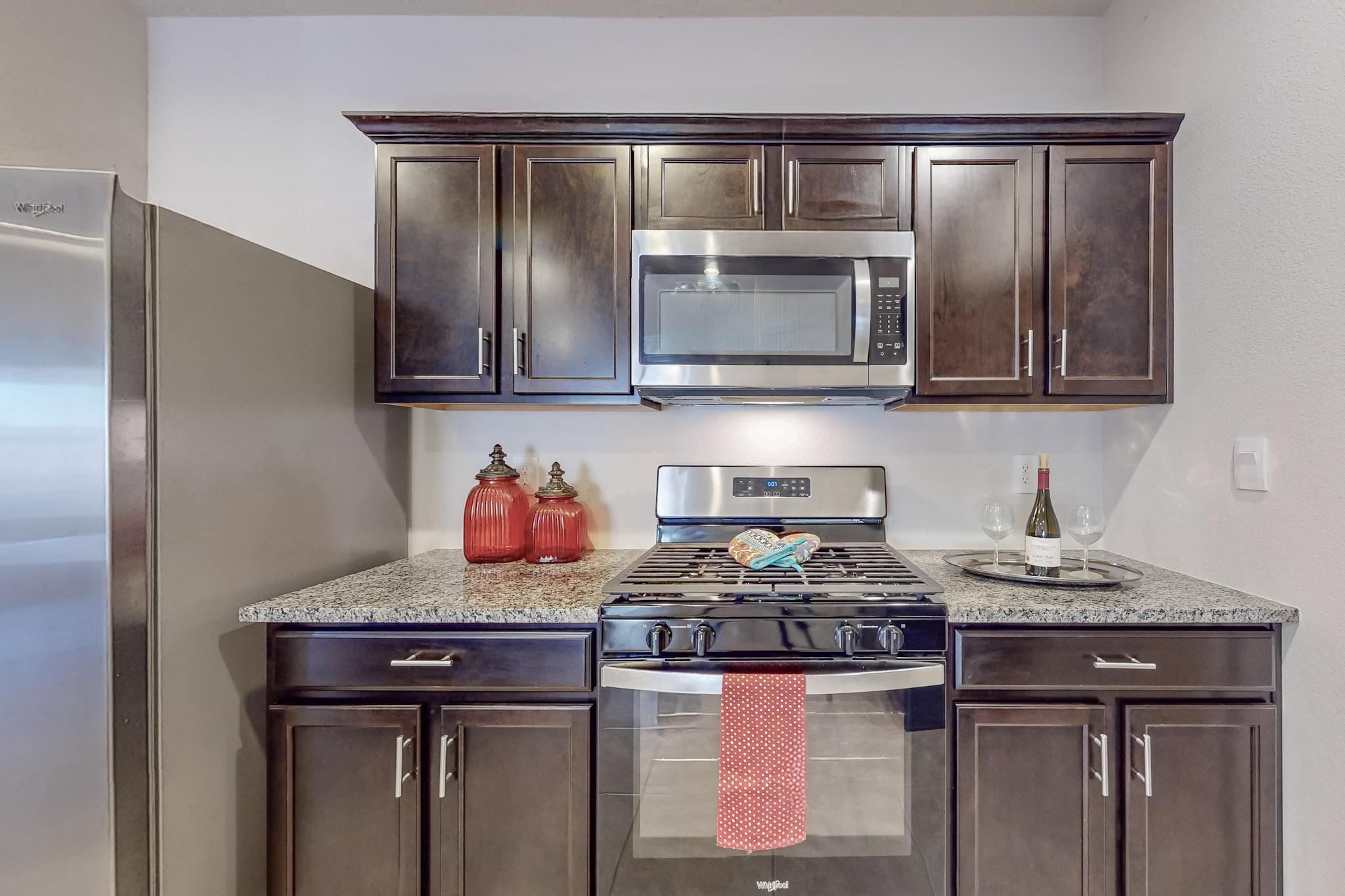 Photo 7 — 1820 Villa Contesa Loop NW