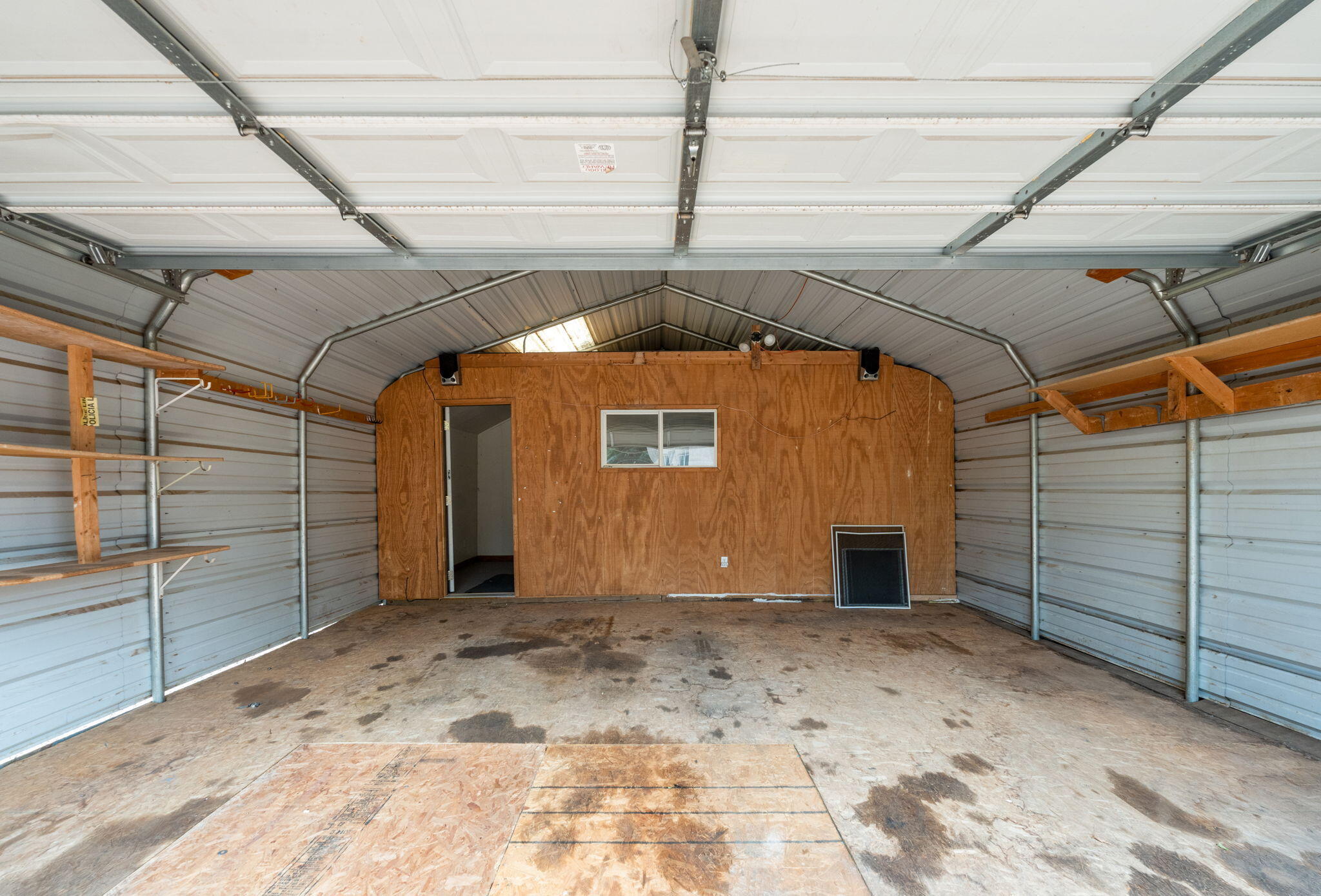 Photo 3 — 8909 Shoshone Road NE