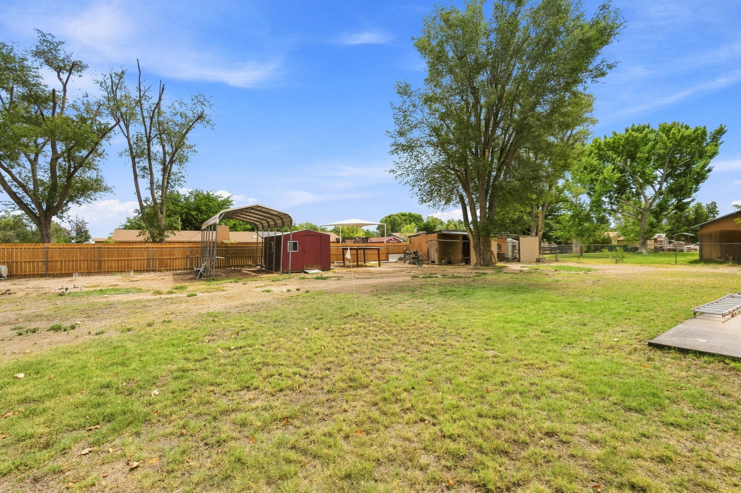 Photo 2 — 1670 Murray Loop