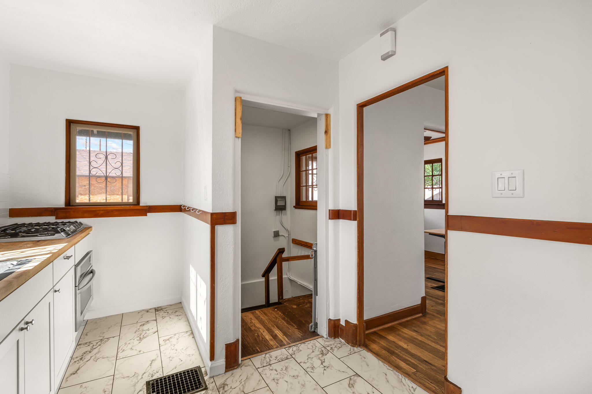 Photo 13 — 615 Lead Avenue SE