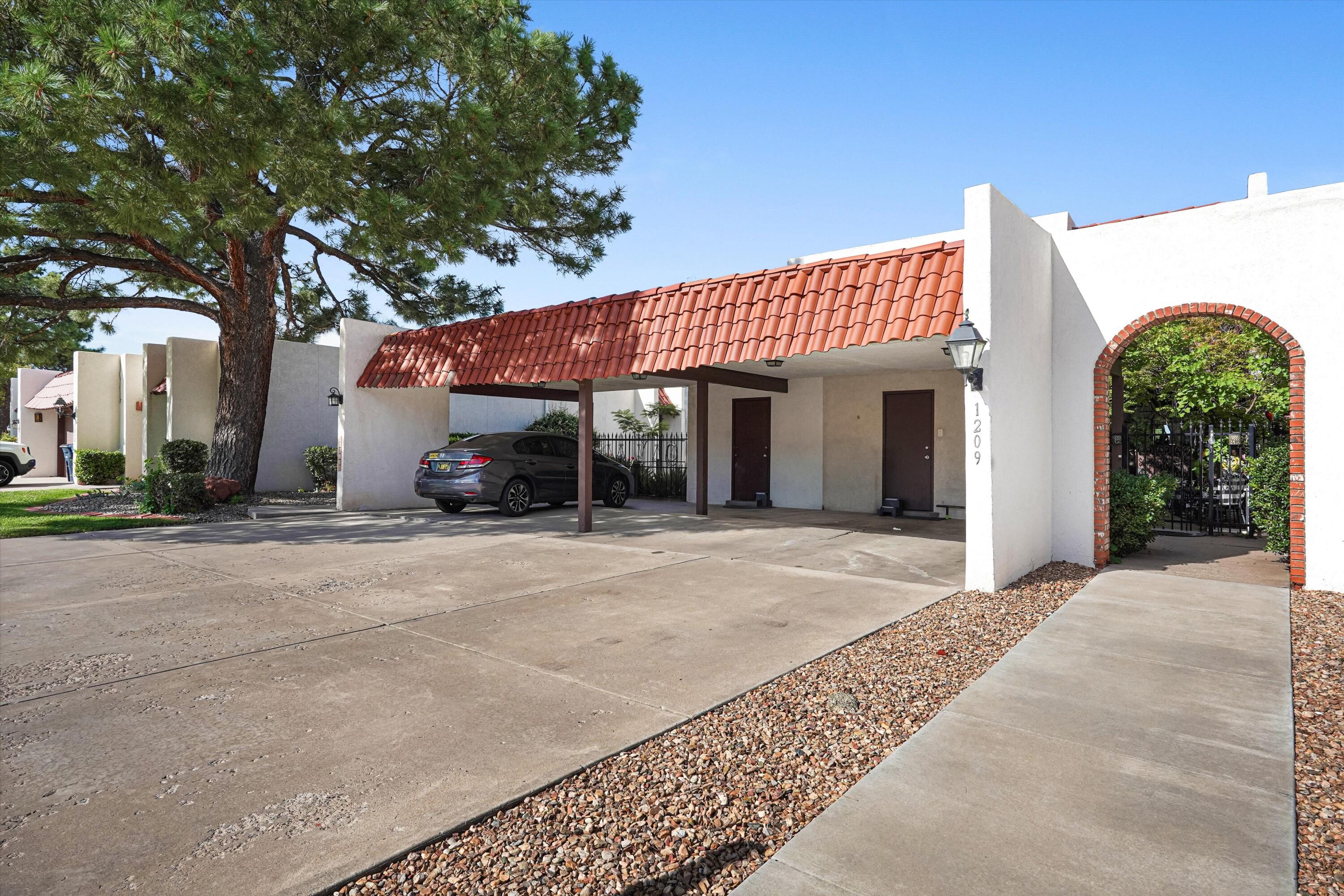 1209 Bernalillo Place SE