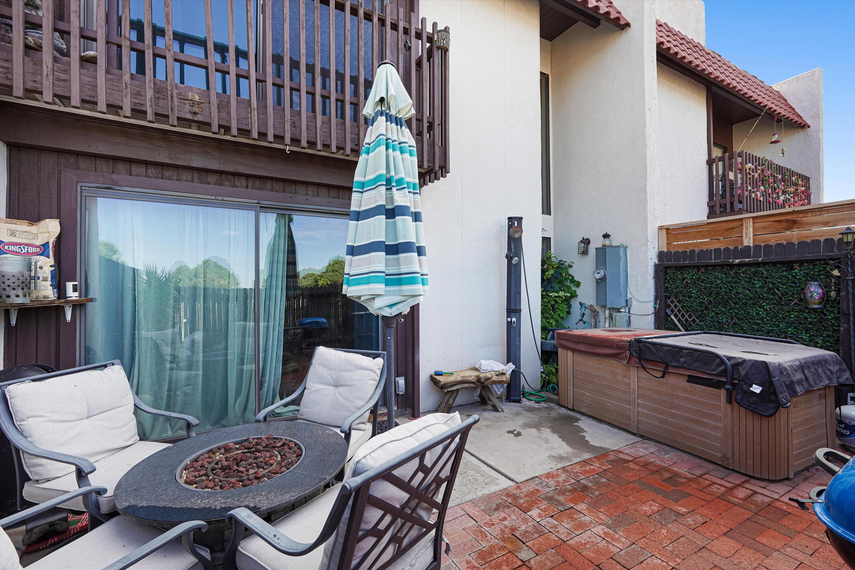 Photo 5 — 1209 Bernalillo Place SE