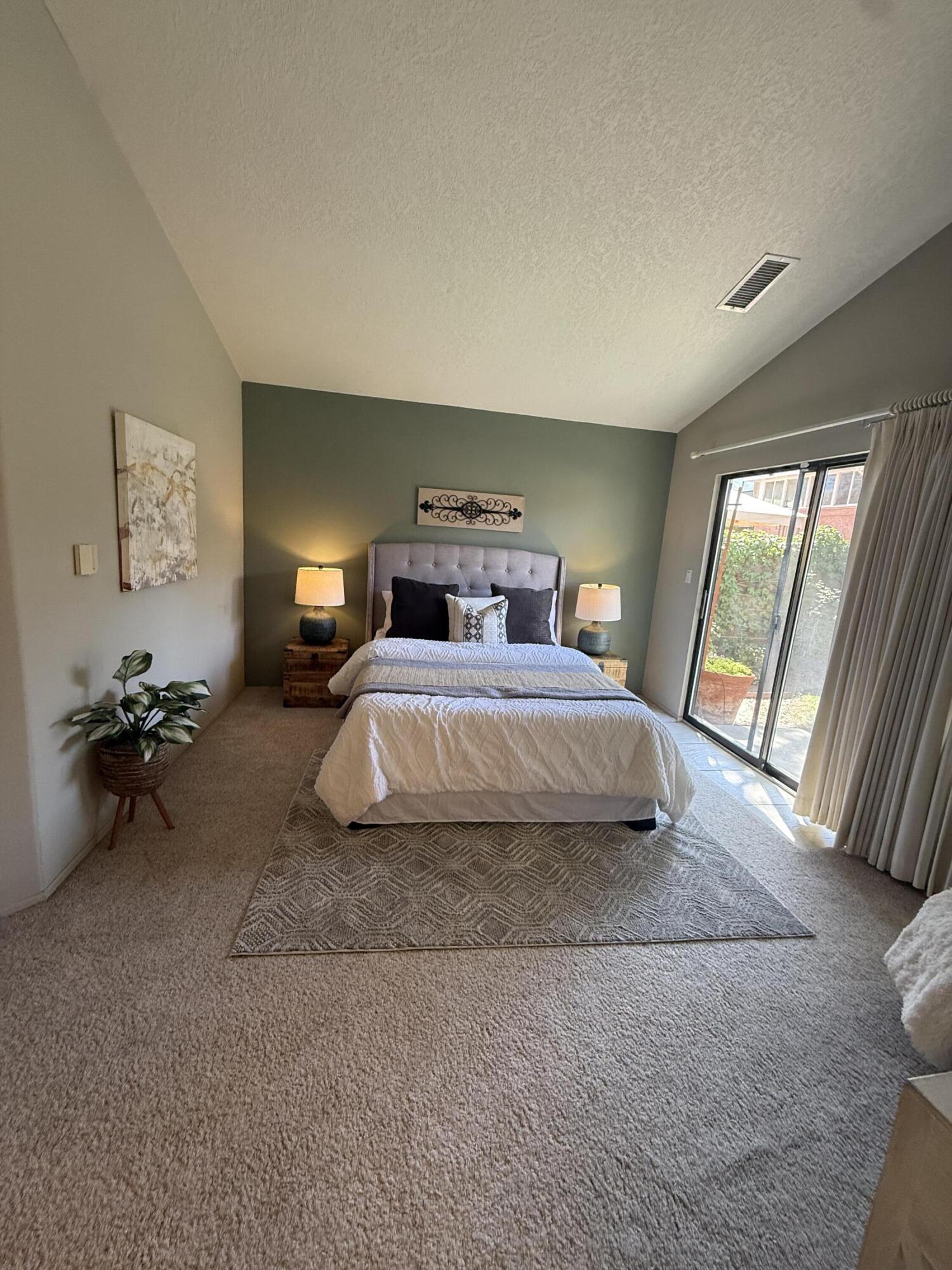 Photo 11 — 7816 Oakland Avenue NE