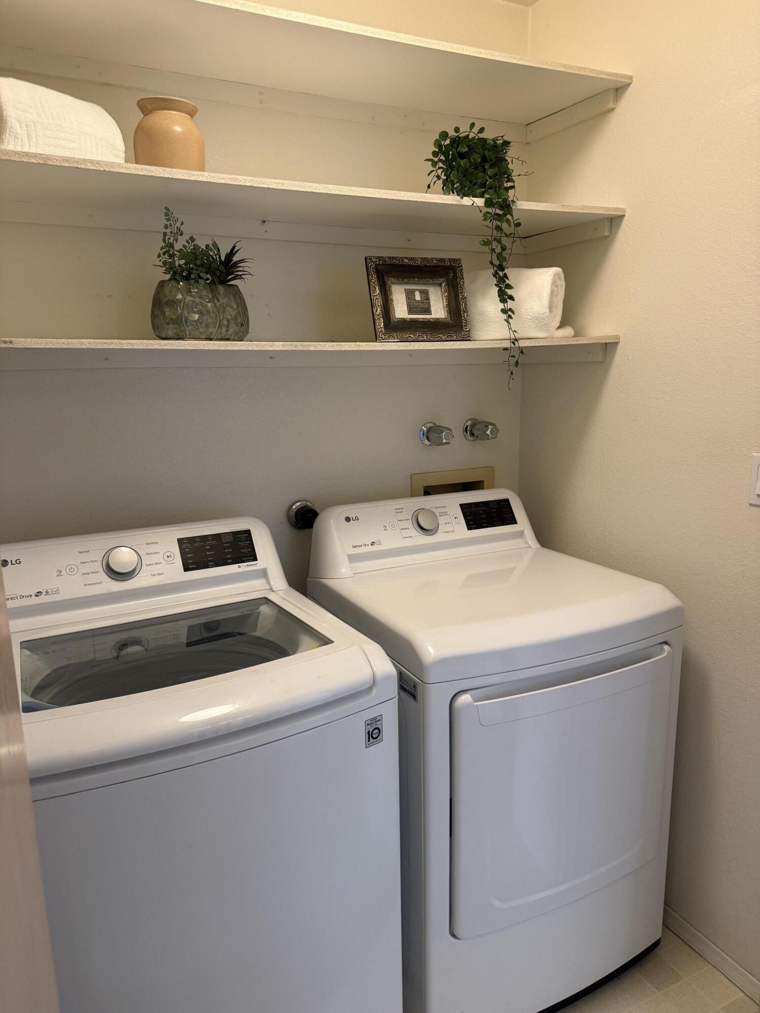 Photo 6 — 7816 Oakland Avenue NE