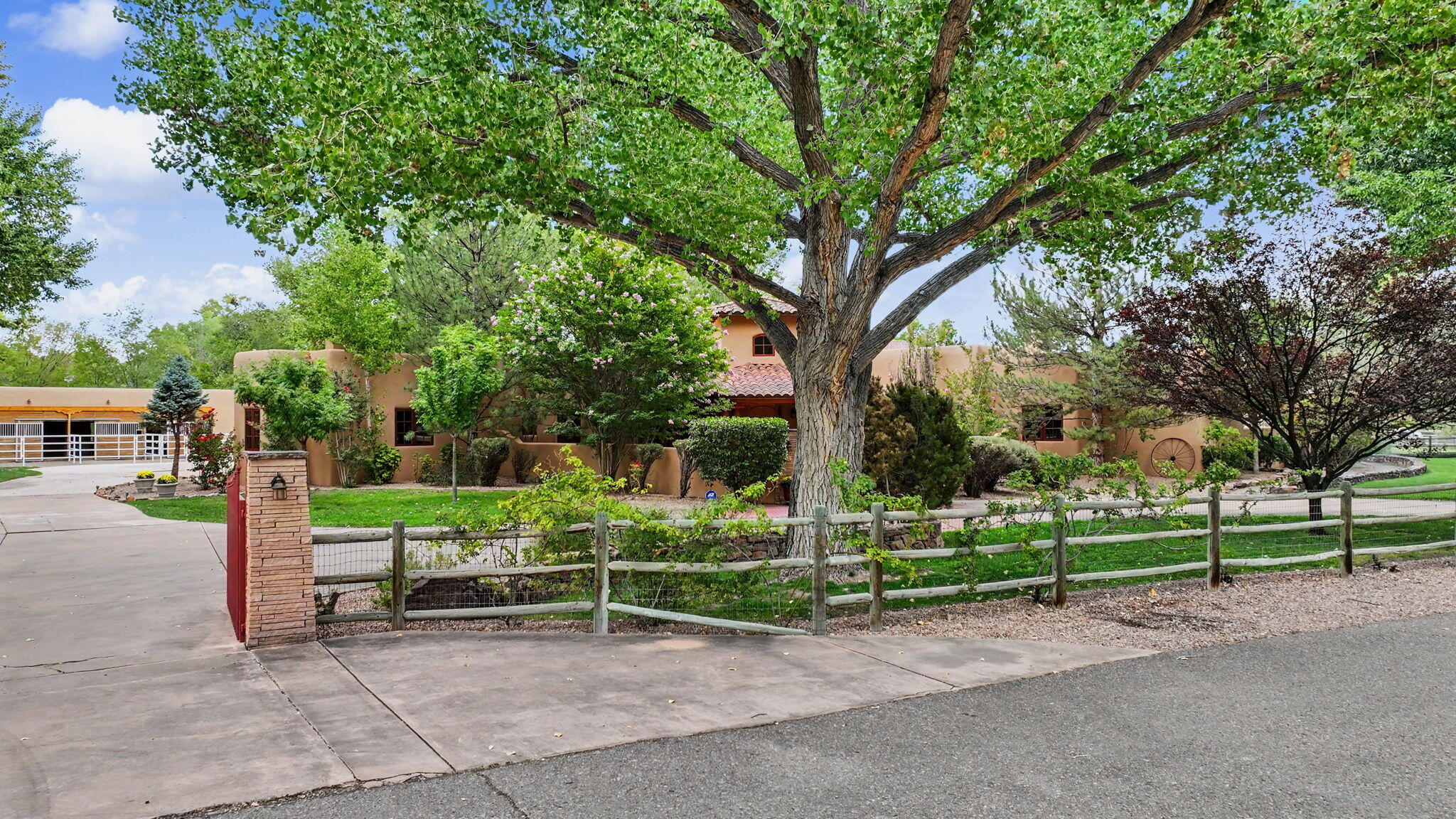 13 Camino De Las Brisas, Corrales, NM 87048