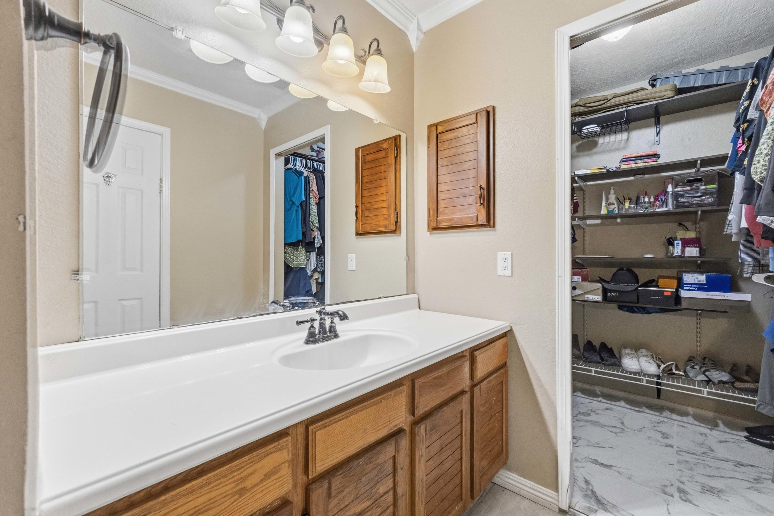 Photo 16 — 337 Tigris Road NE