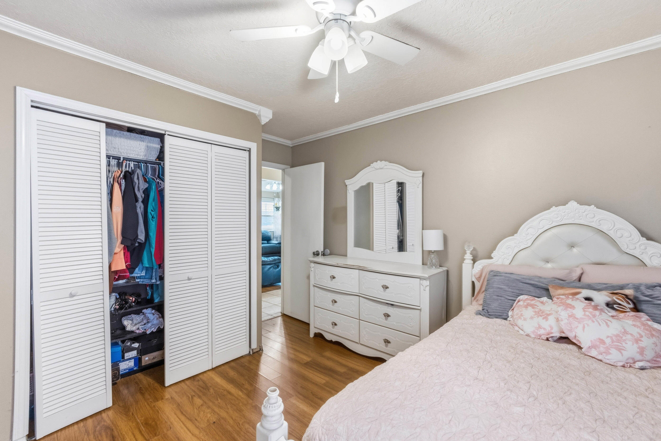 Photo 8 — 337 Tigris Road NE