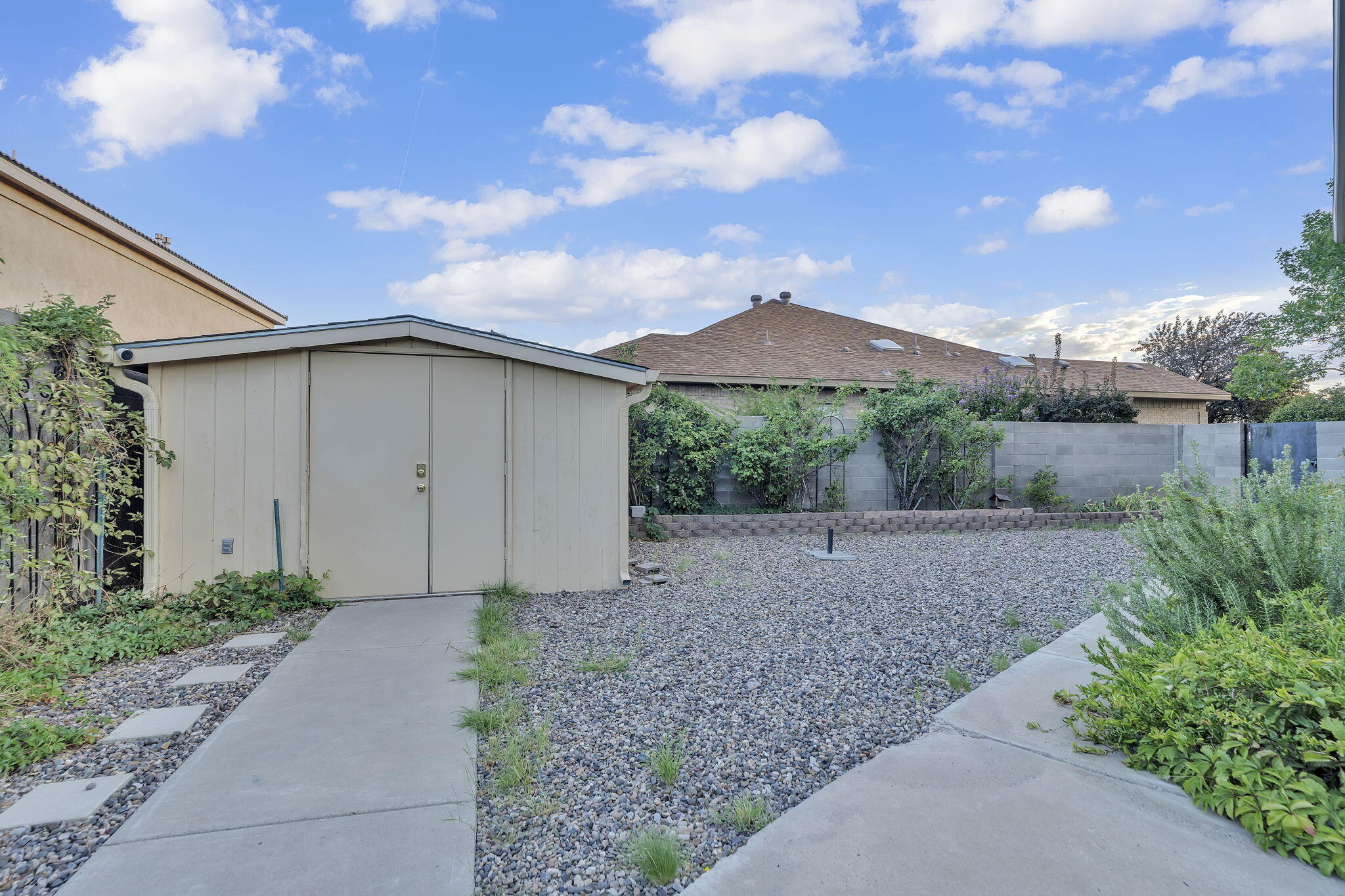 Photo 4 — 1004 Chiricahua Court SE