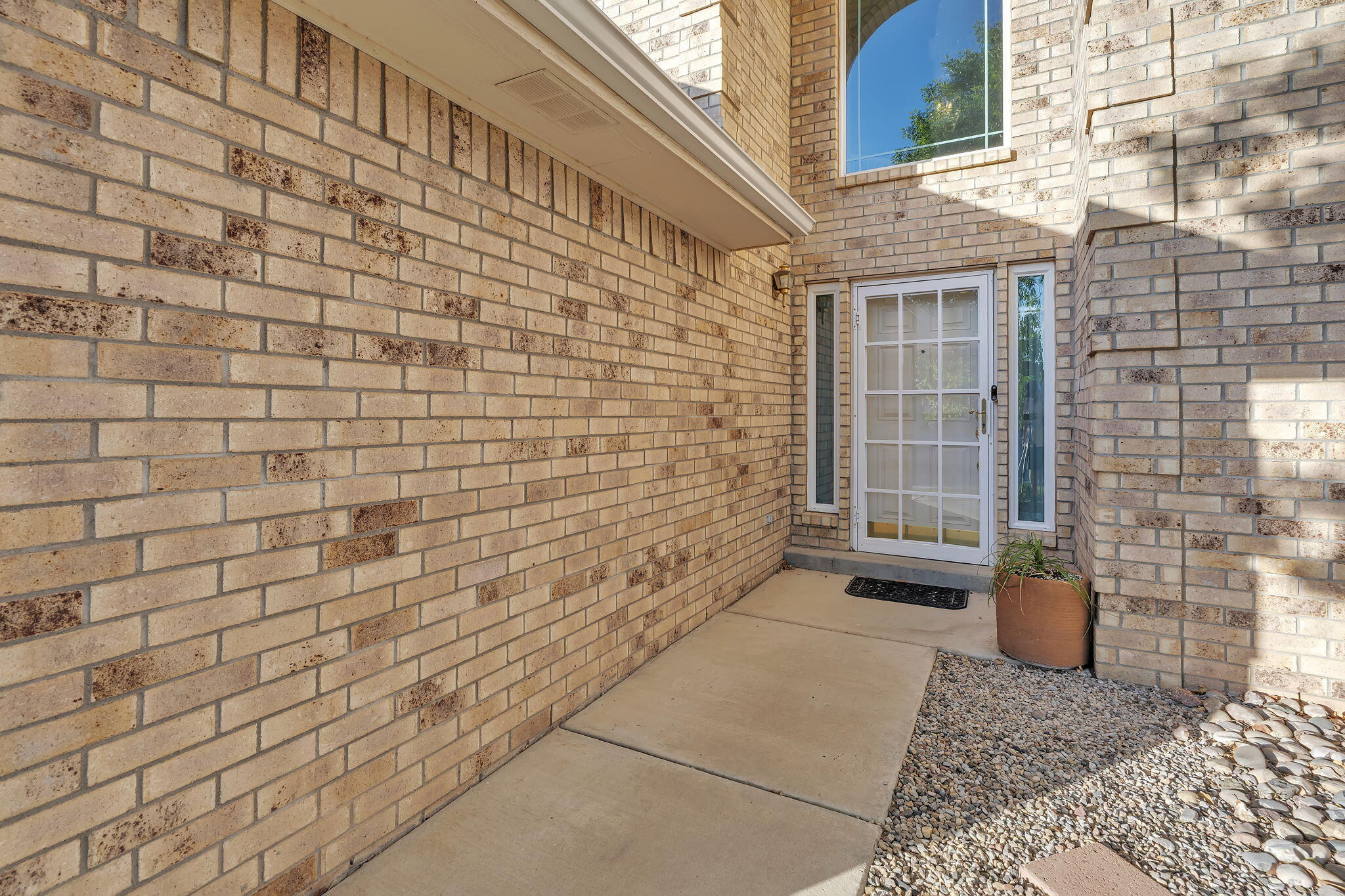 Photo 3 — 1004 Chiricahua Court SE