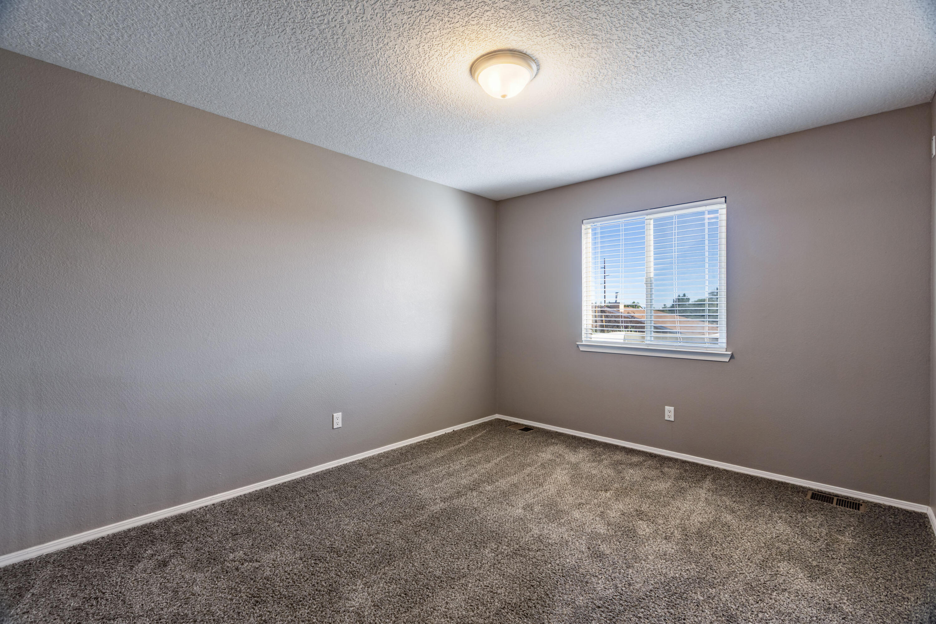Photo 9 — 6604 Paese Place NW