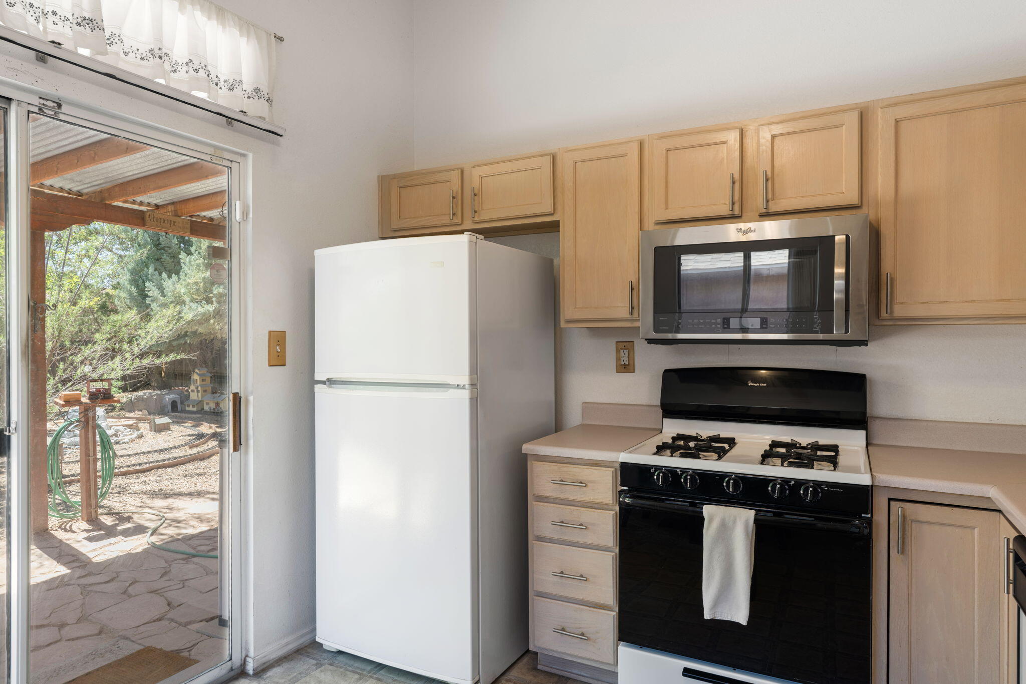 Photo 14 — 6004 Cyonus Avenue NW
