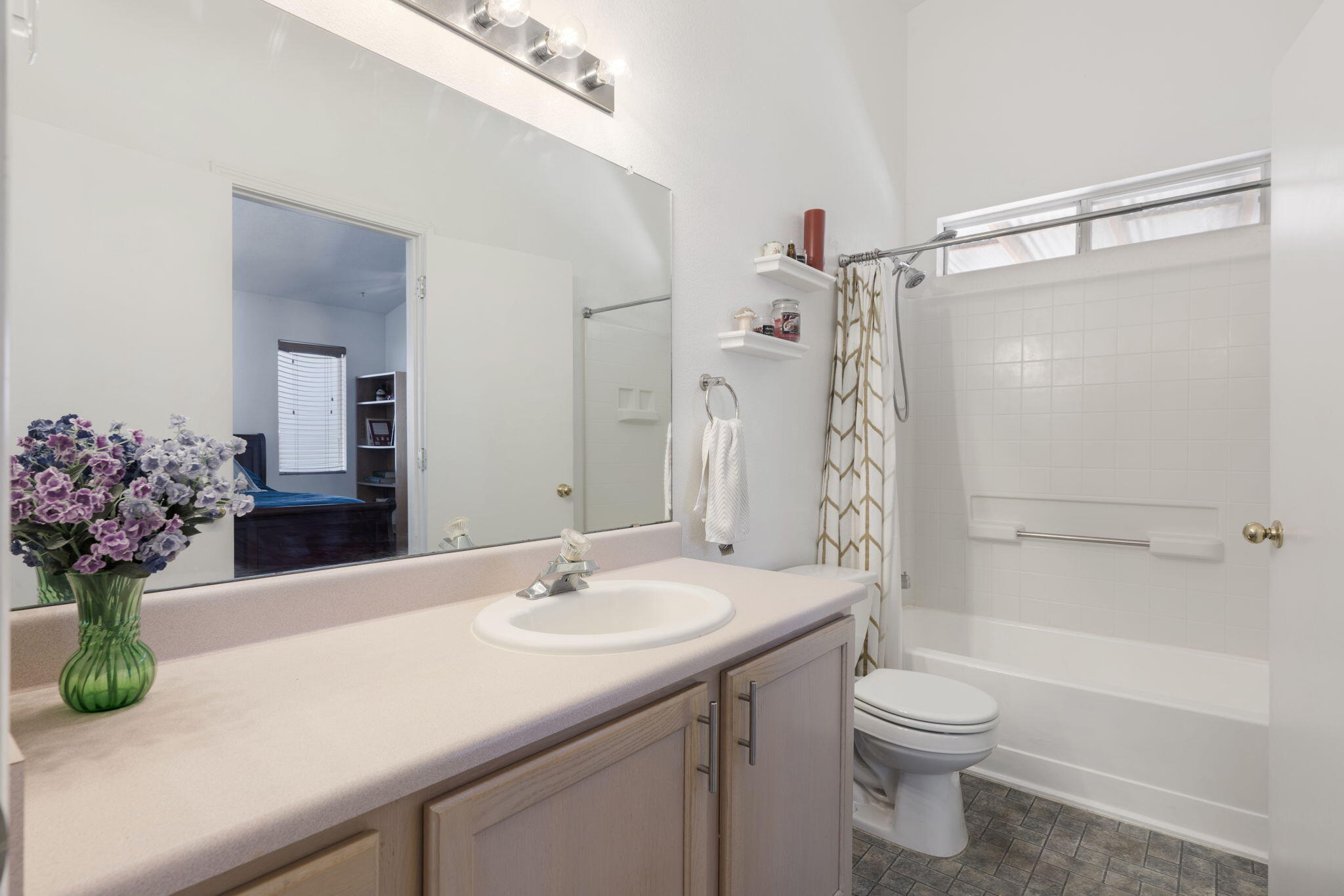 Photo 12 — 6004 Cyonus Avenue NW